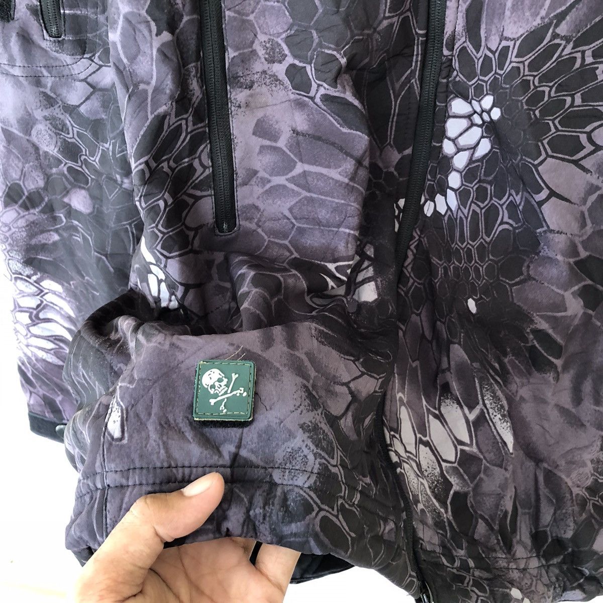 Japanese Brand 🔥RARE DINOSOUR SKIN HOODIES JACKET Size US XL / EU 56 / 4 - 9 Thumbnail