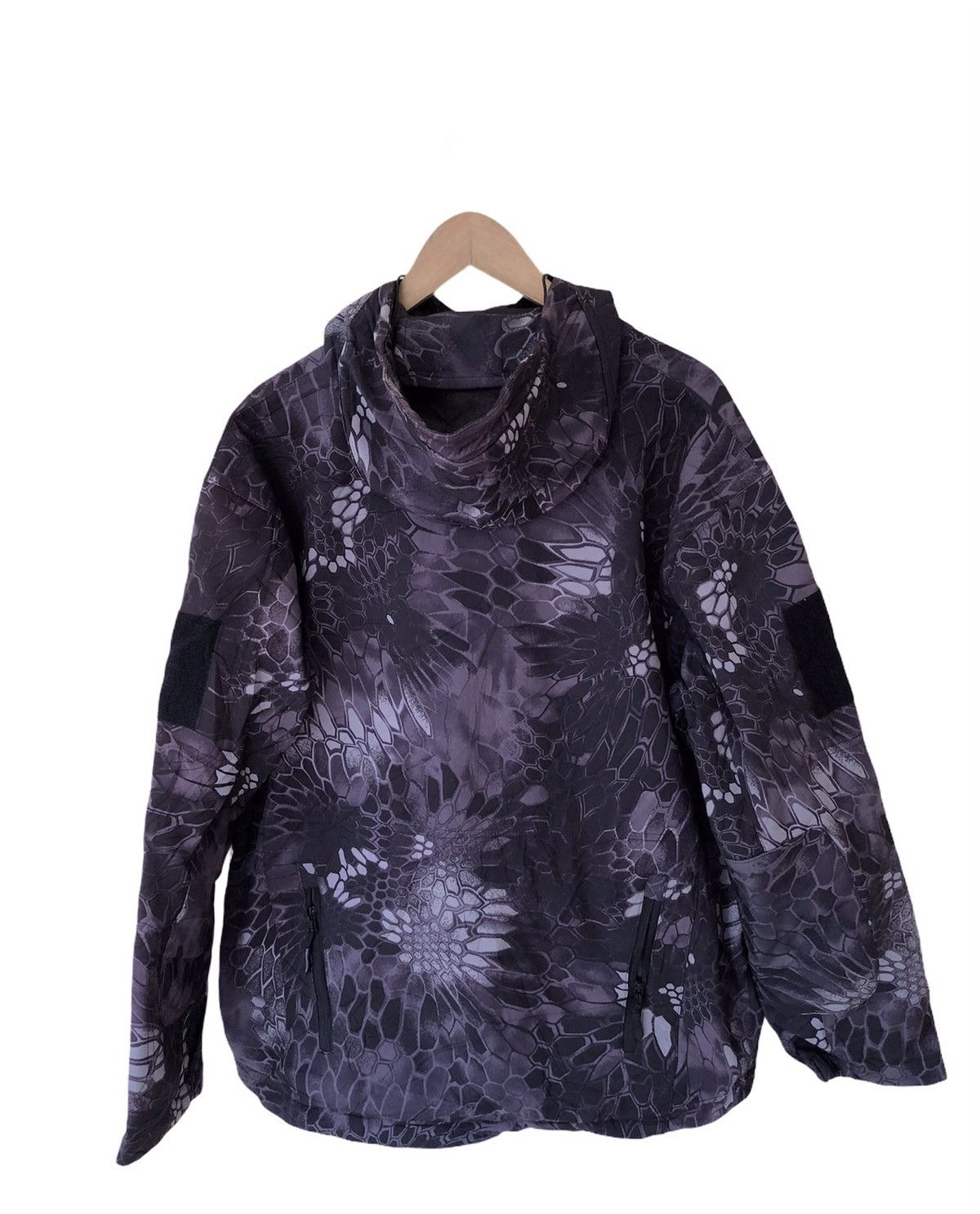 Japanese Brand 🔥RARE DINOSOUR SKIN HOODIES JACKET Size US XL / EU 56 / 4 - 2 Thumbnail