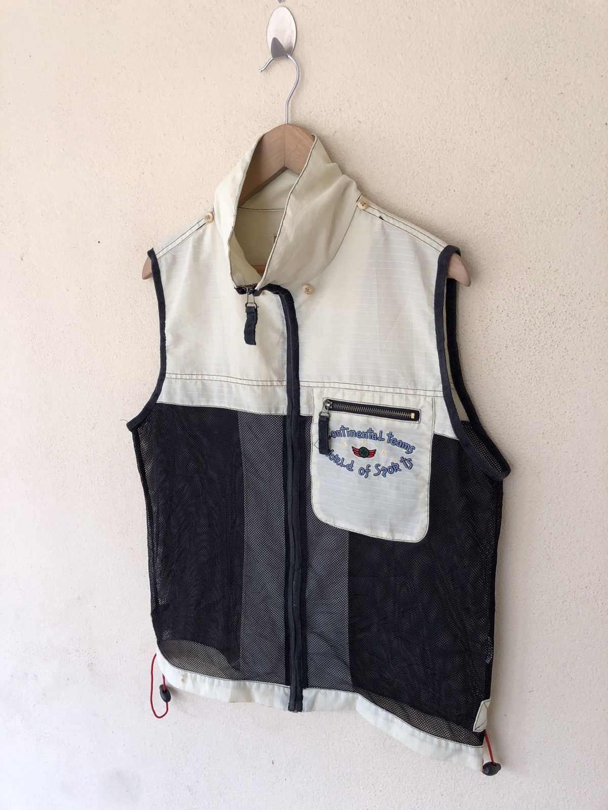 Japanese Brand 🔥continental teams world of sport vest Size US M / EU 48-50 / 2 - 2 Thumbnail