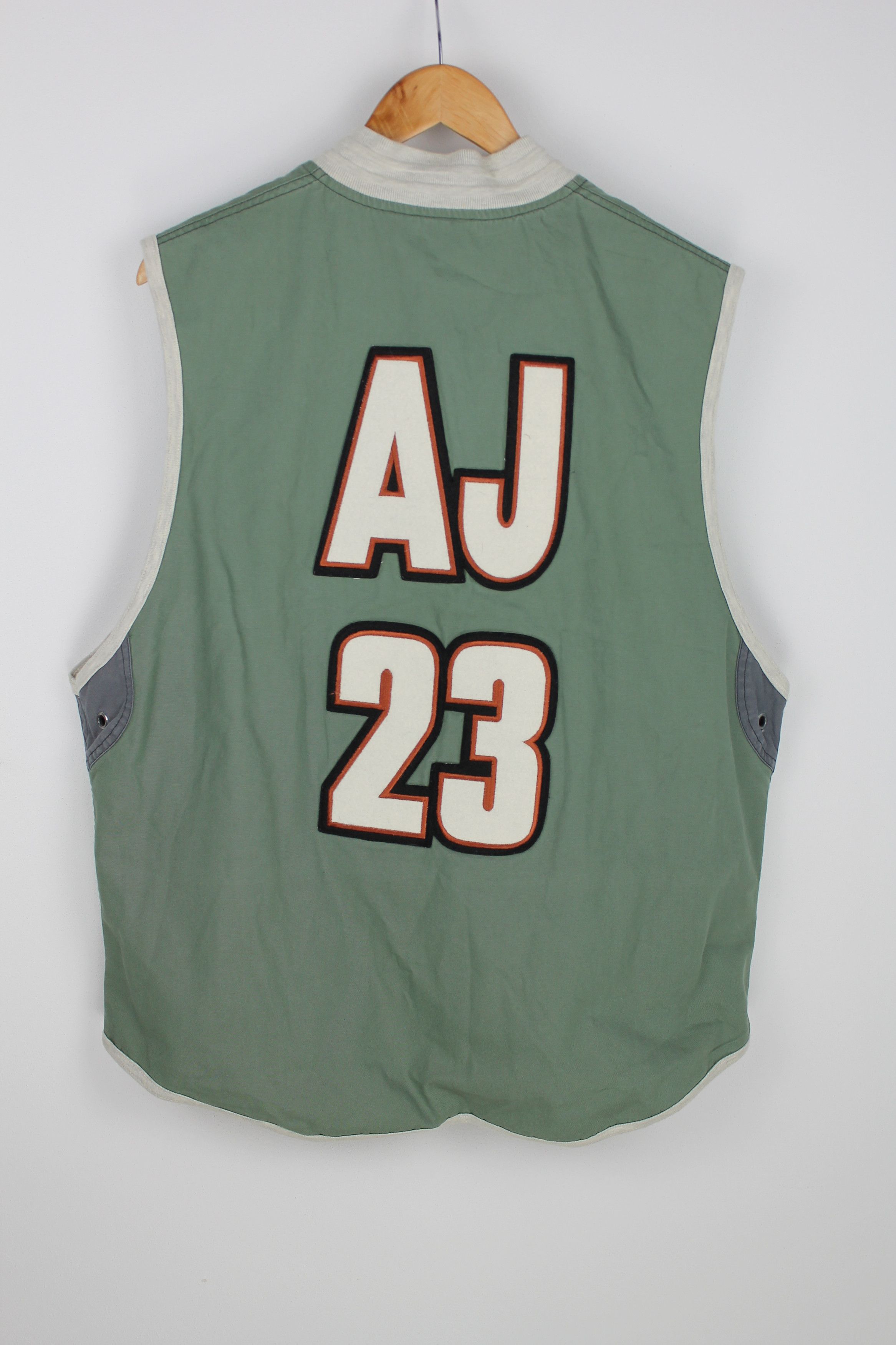 Jordan Brand Retro 90’s Nike Air Jordan 23 Vest Size US M / EU 48-50 / 2 - 2 Thumbnail