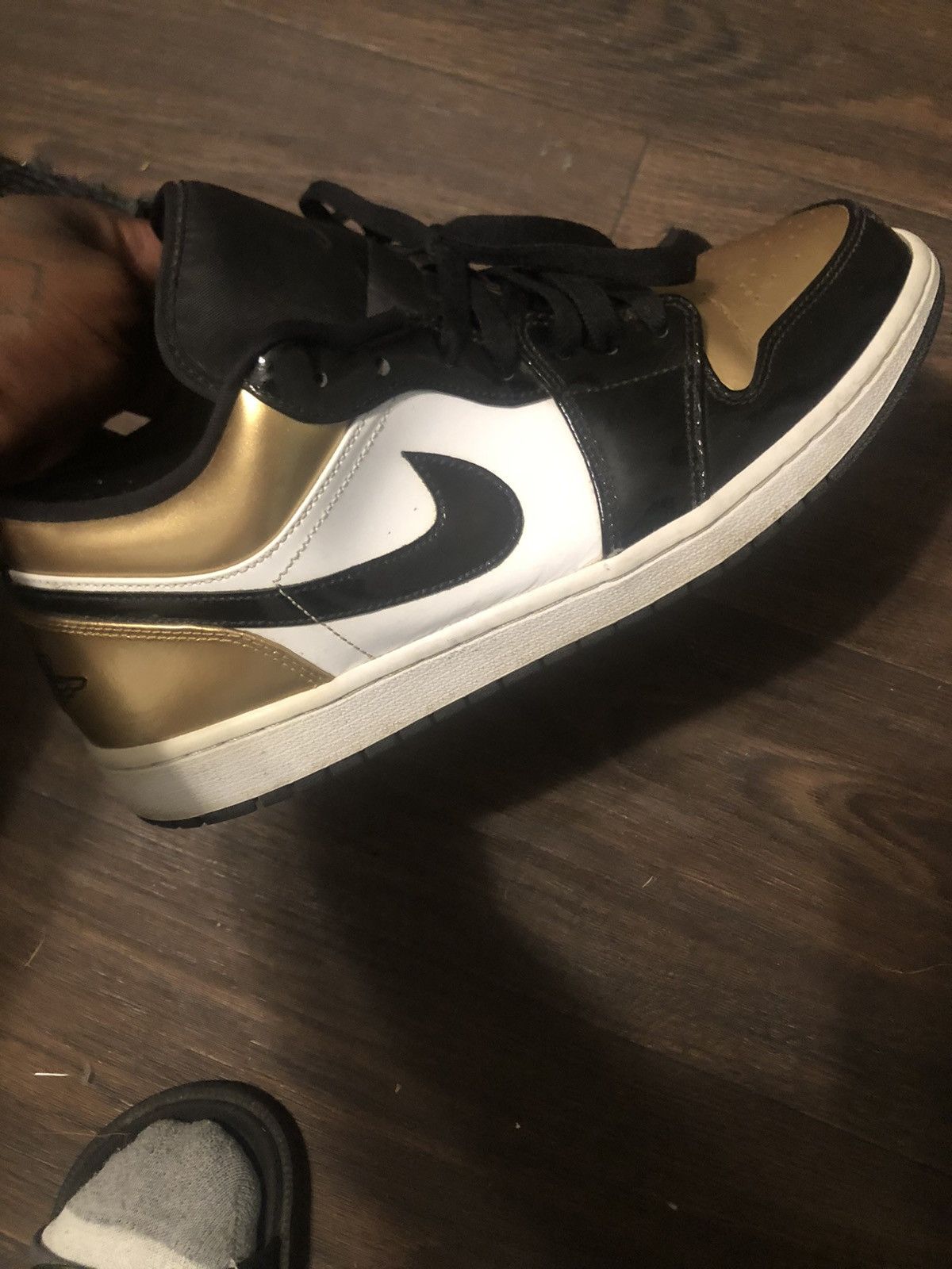 Jordan Brand Air Jordan 1 Low Gold Toe Grailed 8661