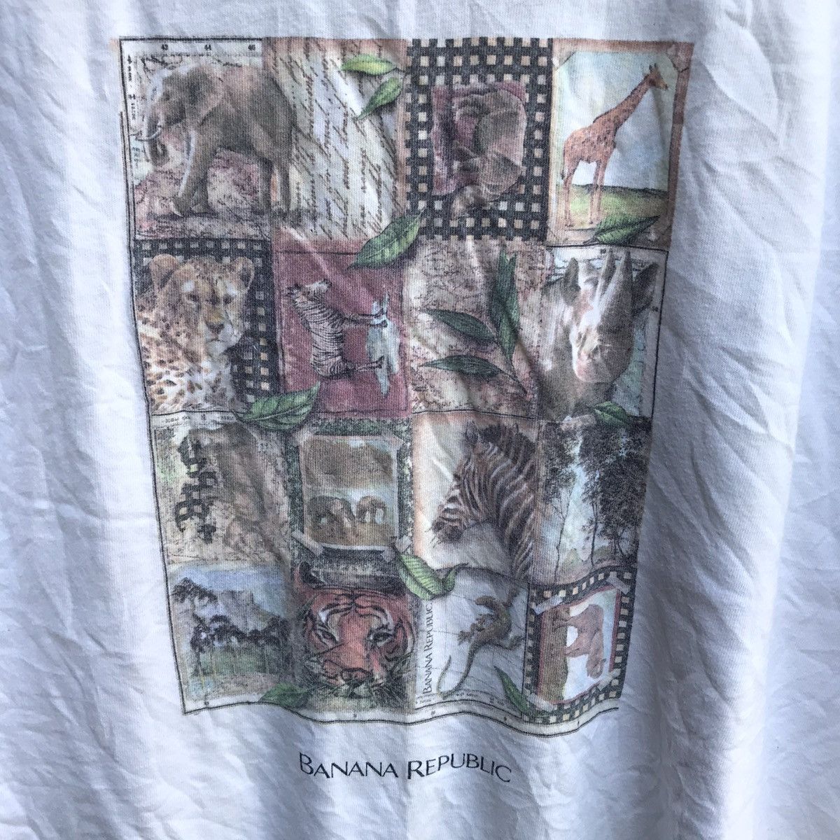 Banana Republic Vintage 90s BANANA REPUBLIC usa tee habitat art Size US L / EU 52-54 / 3 - 4 Thumbnail