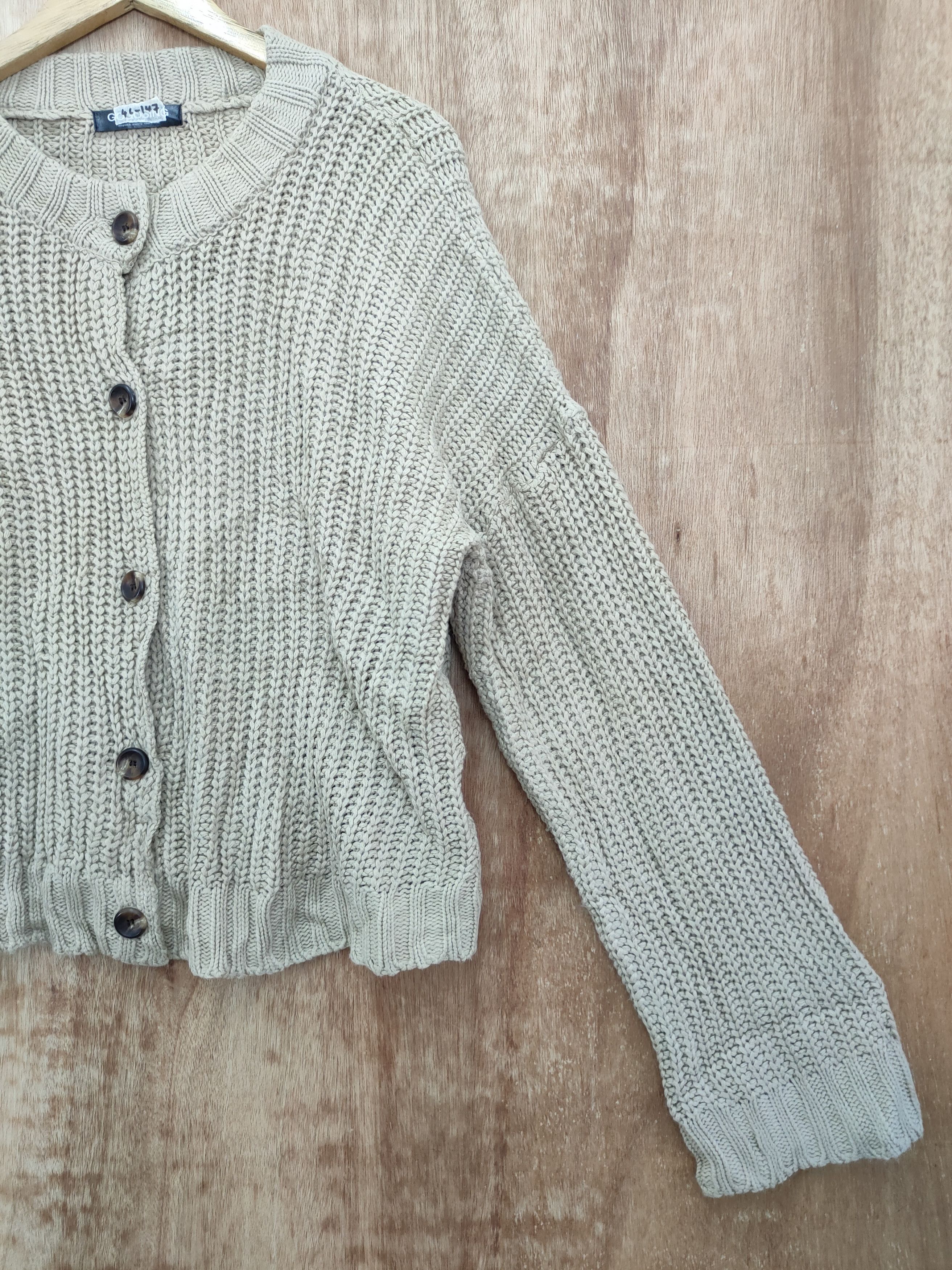 Japanese Brand DL Gogosing cardigan cable knitwear japan vintage #46-147 Size US M / EU 48-50 / 2 - 3 Thumbnail