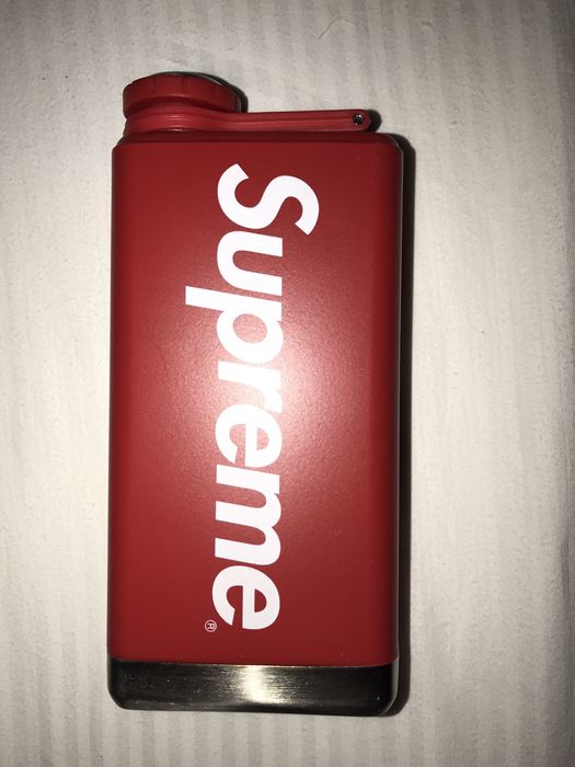 Supreme Stanley adventure flask-