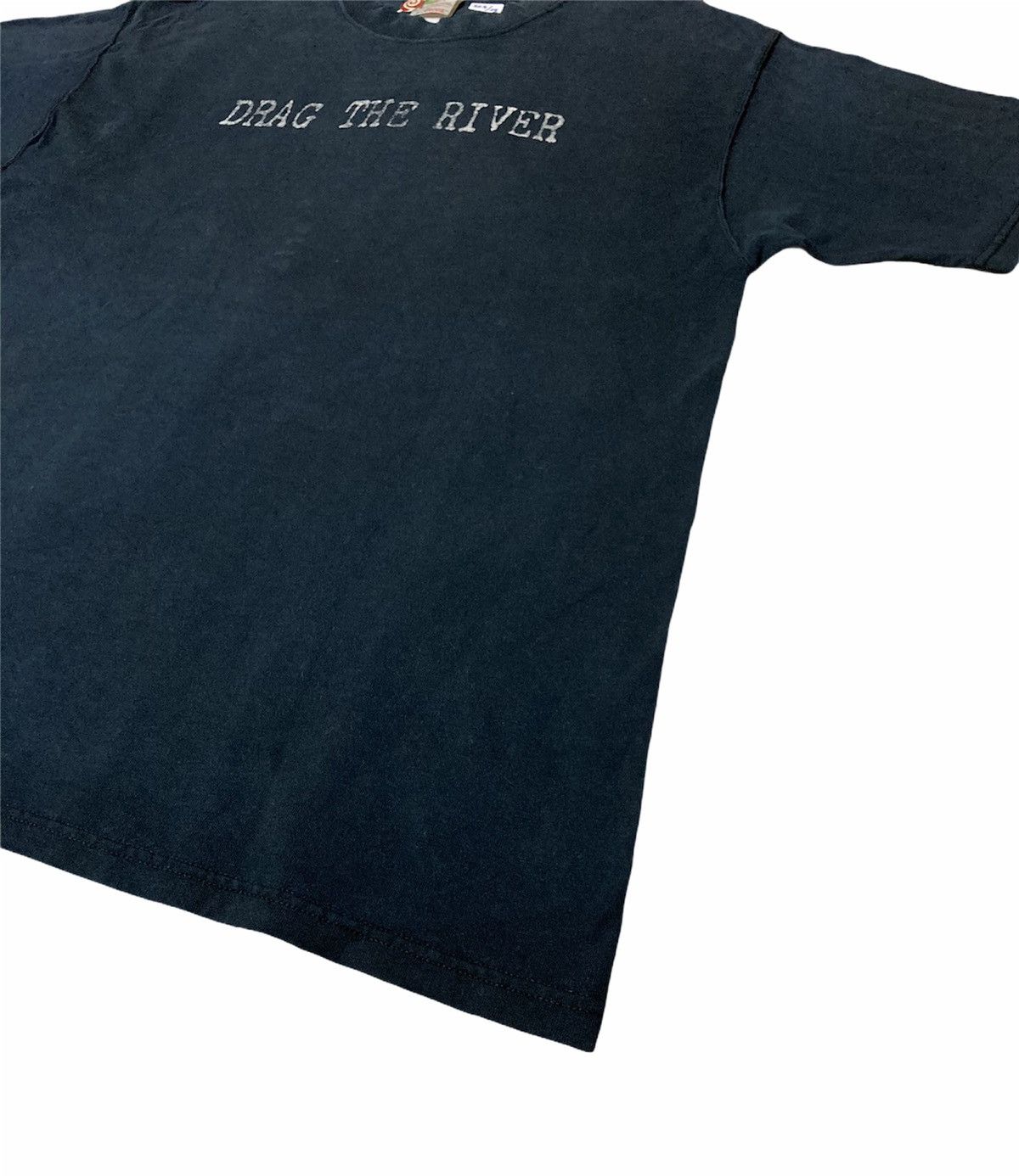 Band Tees Vintage distressed Drag The River band tee Size US L / EU 52-54 / 3 - 7 Thumbnail