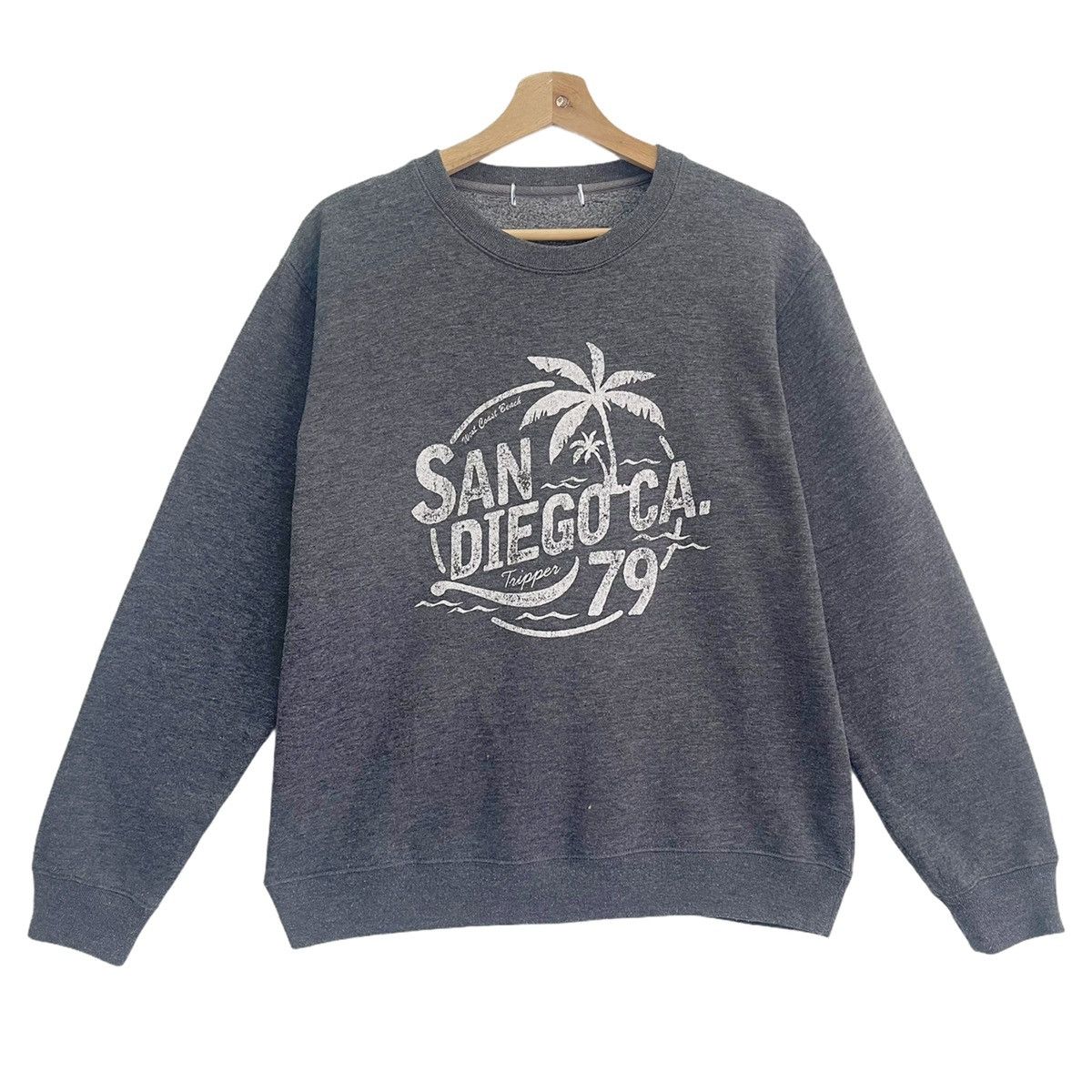 Alice San Diego San Diego California Crewneck Sweatshirt Size M Size US M / EU 48-50 / 2 - 1 Thumbnail