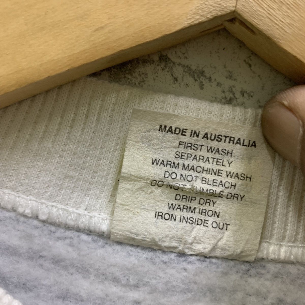Vintage Vintage 90s Cairns Australia Striped Sweatshirts Size US S / EU 44-46 / 1 - 8 Thumbnail