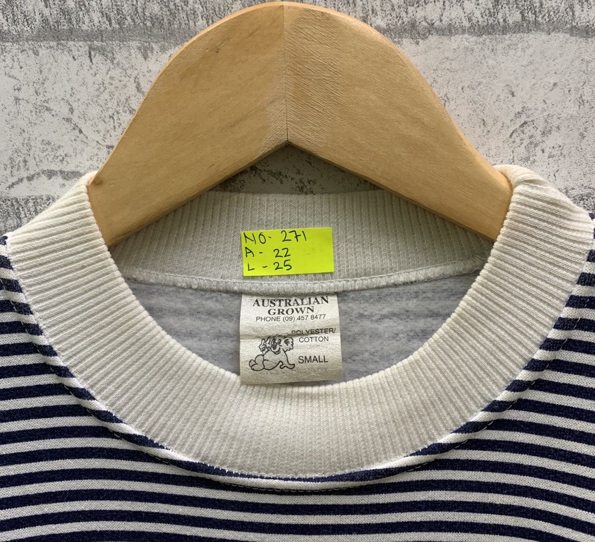 Vintage Vintage 90s Cairns Australia Striped Sweatshirts Size US S / EU 44-46 / 1 - 6 Thumbnail