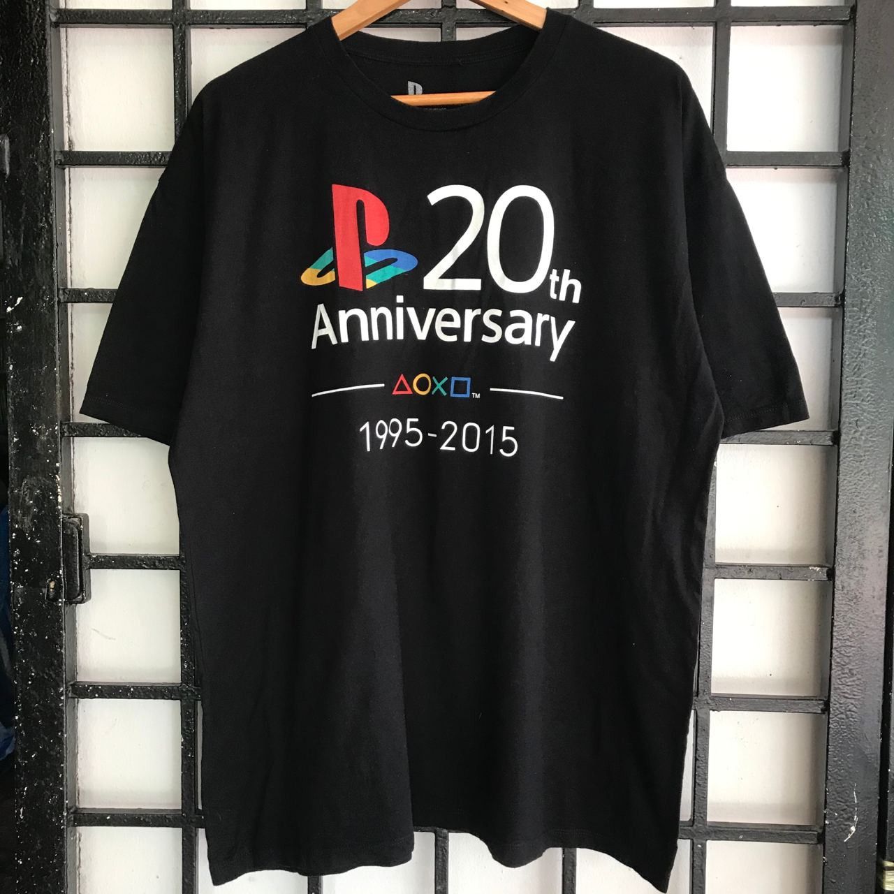 Playstation 🔥 Vintage PLAYSTATION 20TH ANNIVERSARY Tshirt Size US XL / EU 56 / 4 - 1 Thumbnail