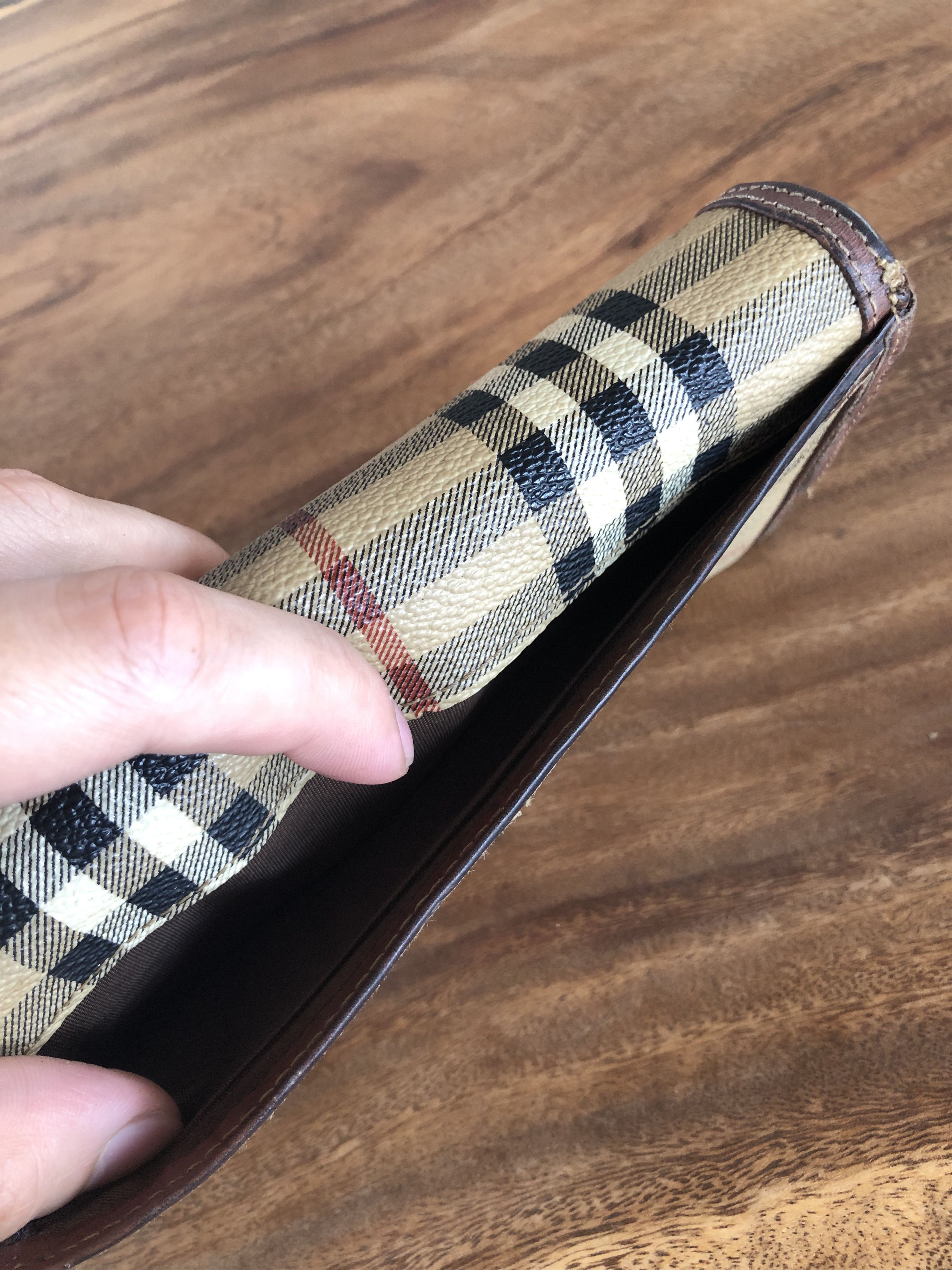 Burberry × Vintage VINTAGE BURBERRYS LEATHER LONG WALLET DISTRESSED Size ONE SIZE - 8 Thumbnail
