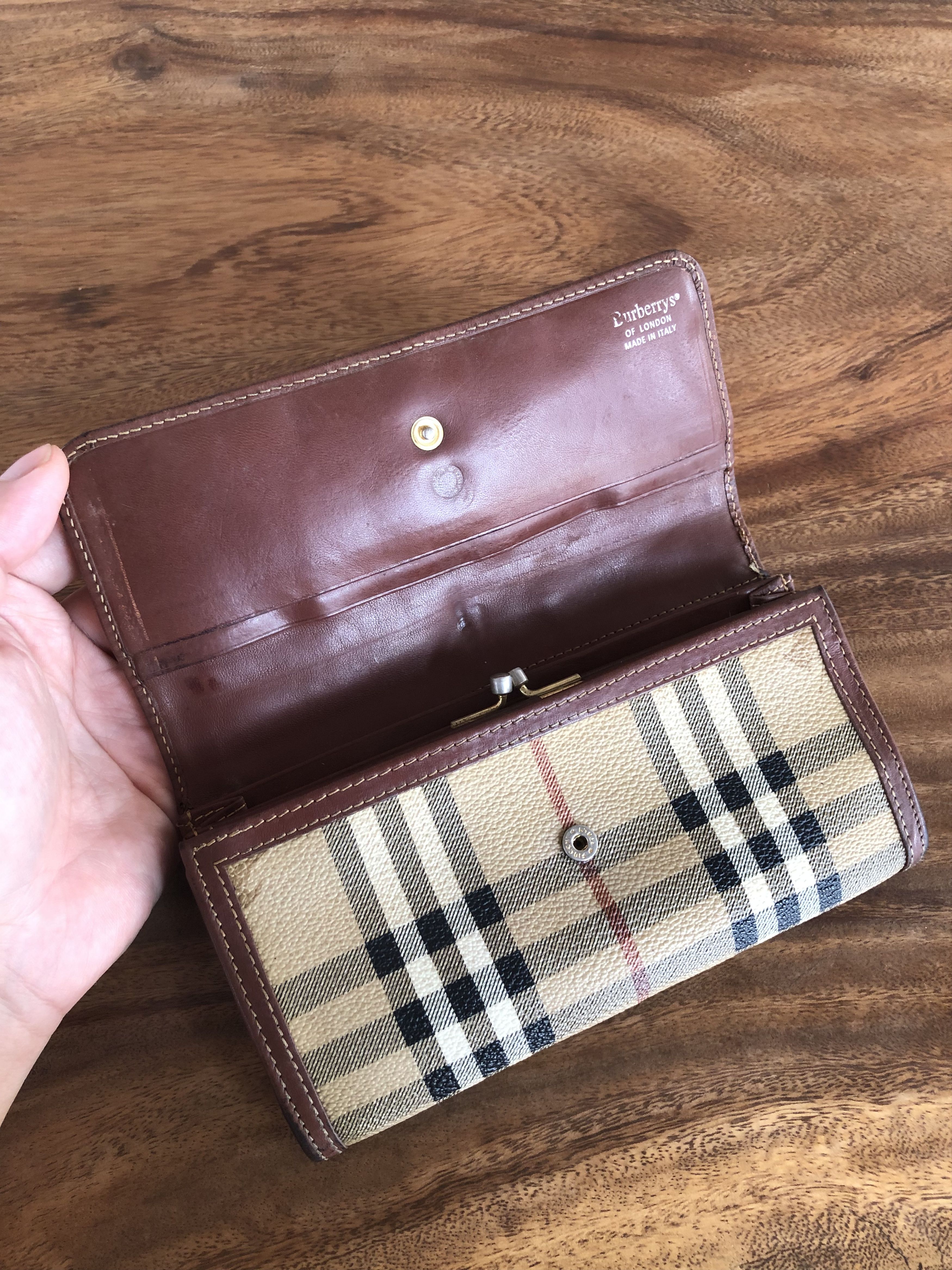 Burberry × Vintage VINTAGE BURBERRYS LEATHER LONG WALLET DISTRESSED Size ONE SIZE - 9 Thumbnail