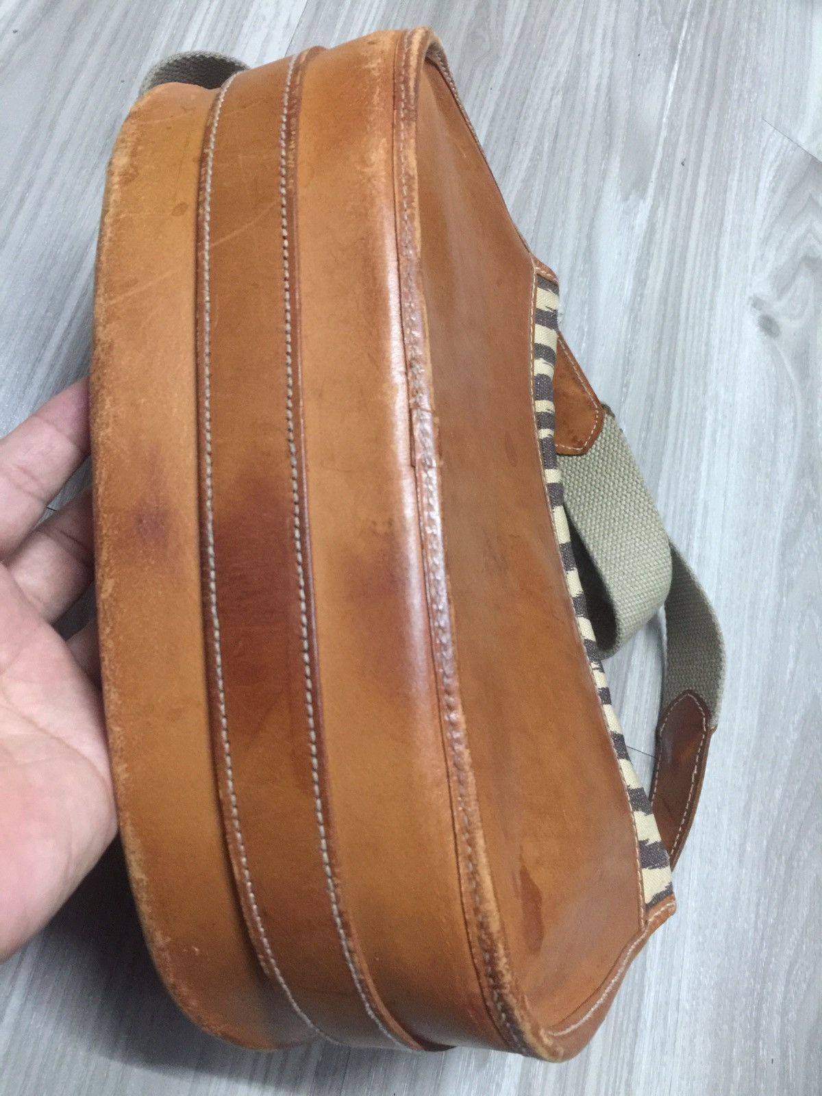 Ralph Lauren Vintage Ralph Lauren Sling Bag Size ONE SIZE - 8 Thumbnail