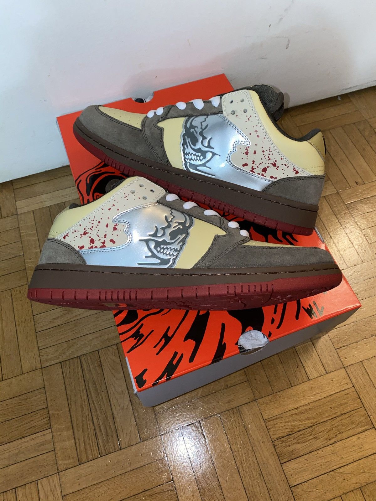 warren lotas dunks stussy