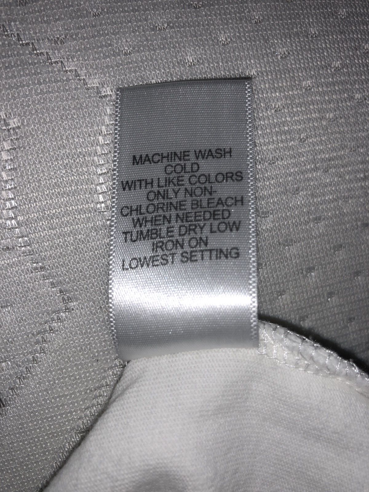 Fear of God Essentials Fear of God White Cherry Blossoms Photo Tee FW19 Size US M / EU 48-50 / 2 - 6 Thumbnail