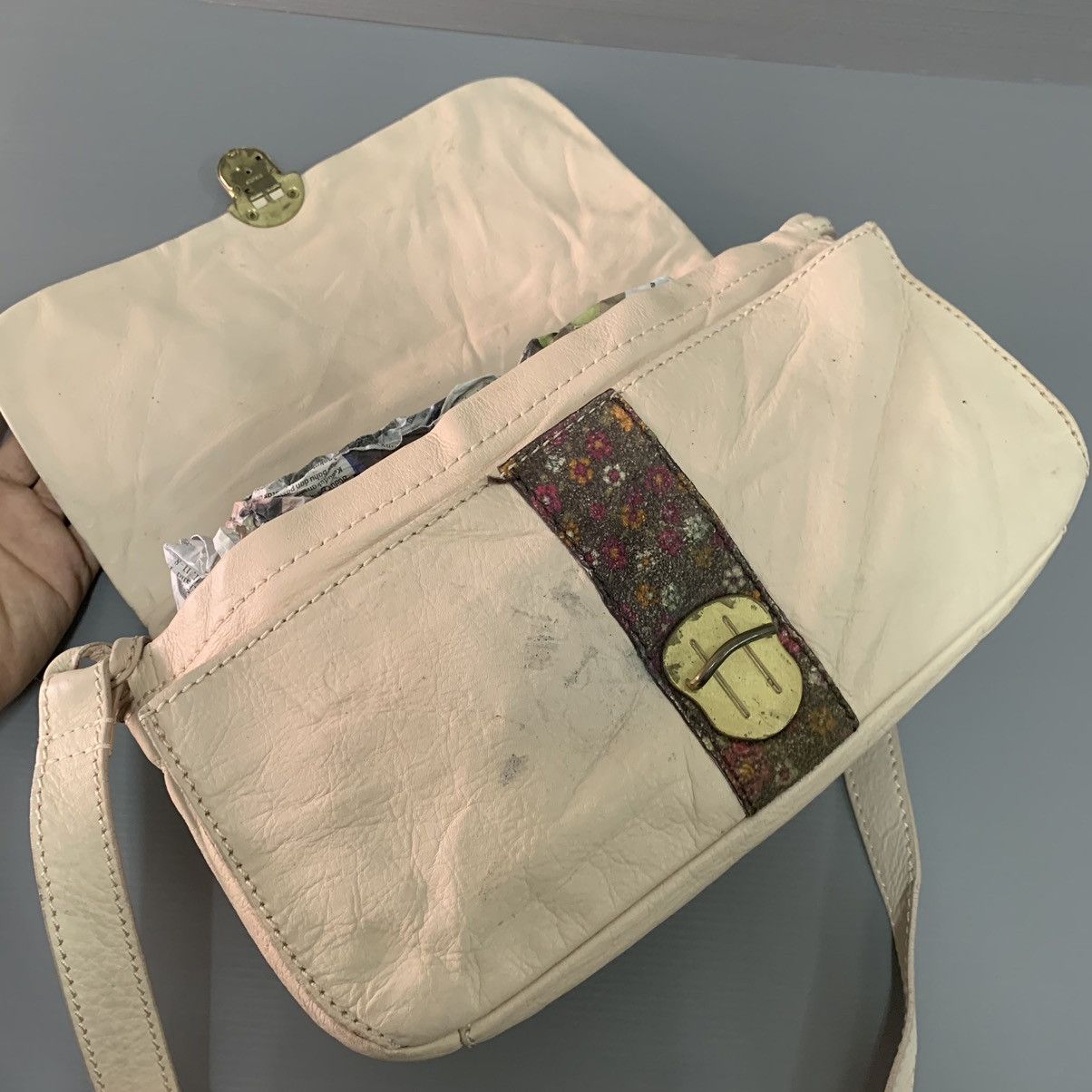 Issey Miyake TSUMORI CHISATO LEATHER SLINGBAG Size ONE SIZE - 8 Thumbnail