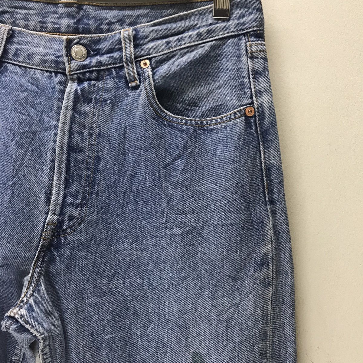 Levi's Vintage 90s Levis 501 Light Wash 32x42 Size US 32 / EU 48 - 5 Thumbnail