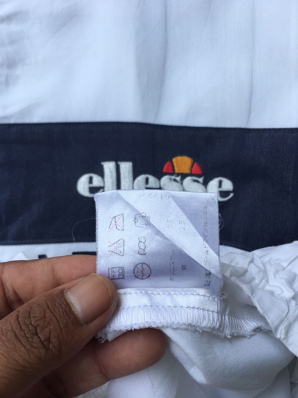 Ellesse Vintage ELLESSE Perugia Italia Zip Up Windbreaker Size US L / EU 52-54 / 3 - 8 Thumbnail
