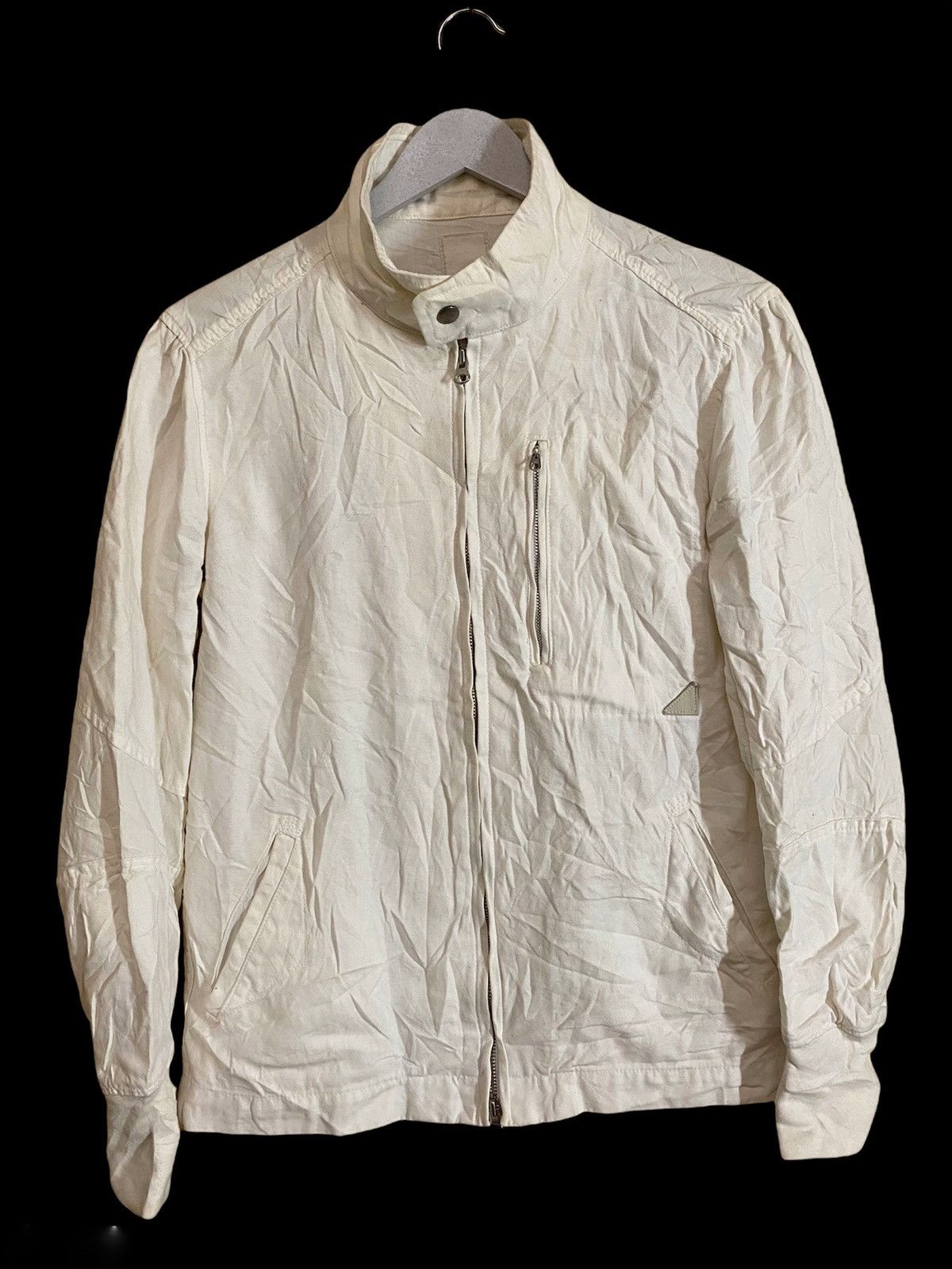 Nonnative light jackets