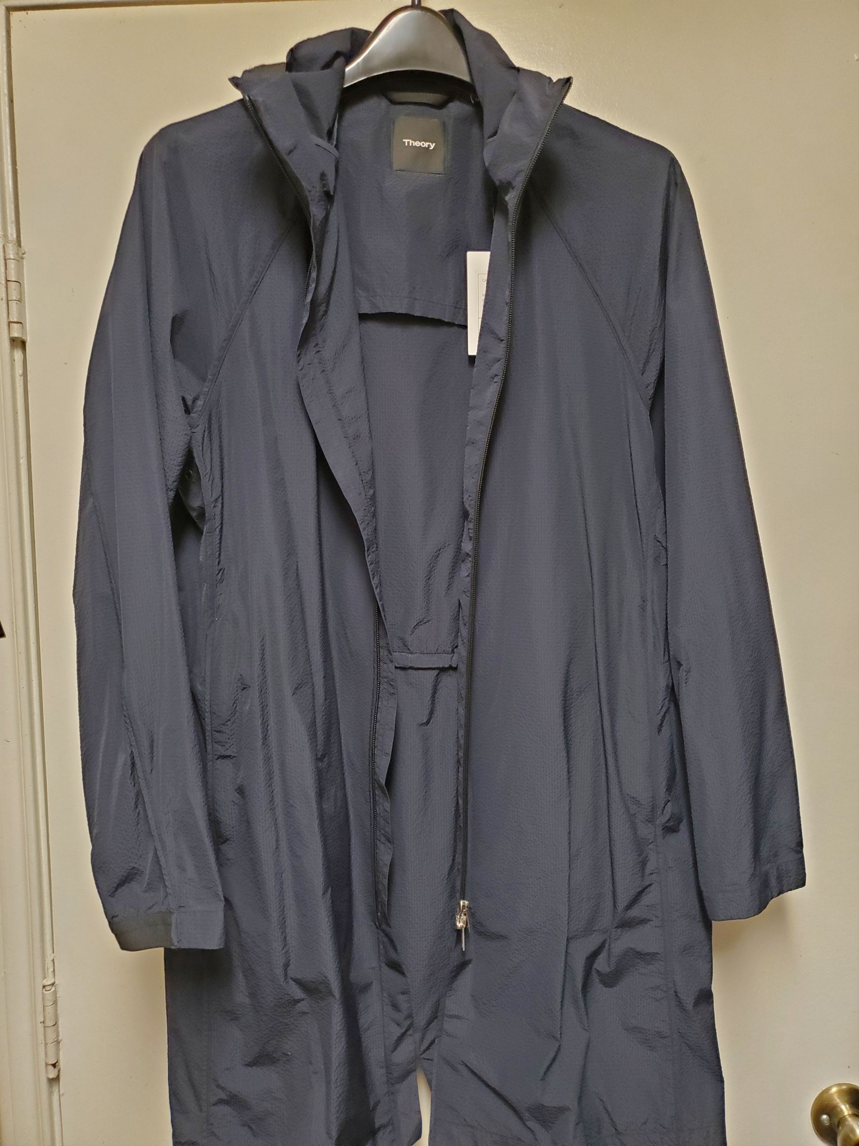 Theory Theory Seersucker Fish tail Overcoat Sz M Size US M / EU 48-50 / 2 - 1 Thumbnail