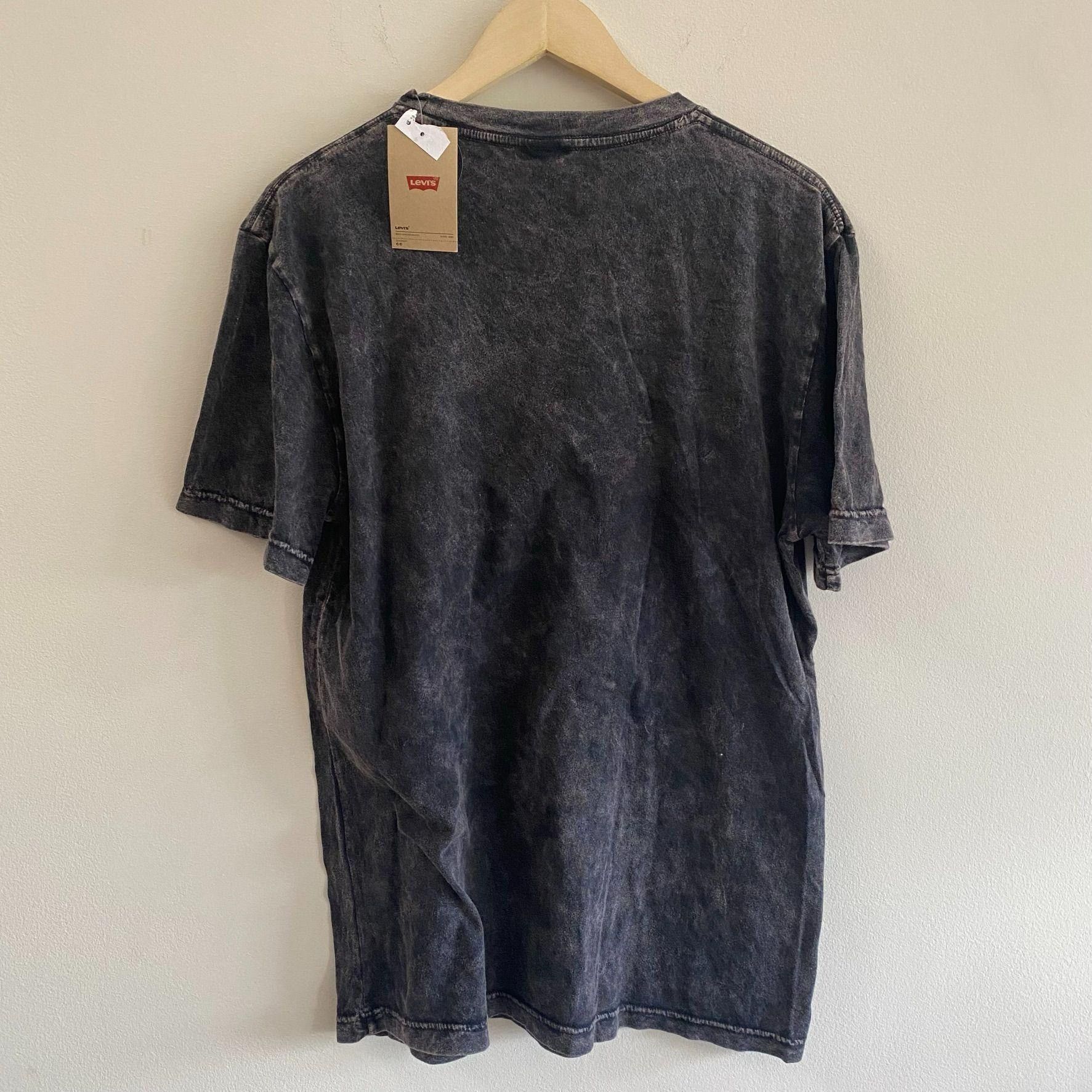 Levi's Men's Levi Strauss Acid Wash Rock Style Eagle Crewneck Tee Size US M / EU 48-50 / 2 - 4 Thumbnail
