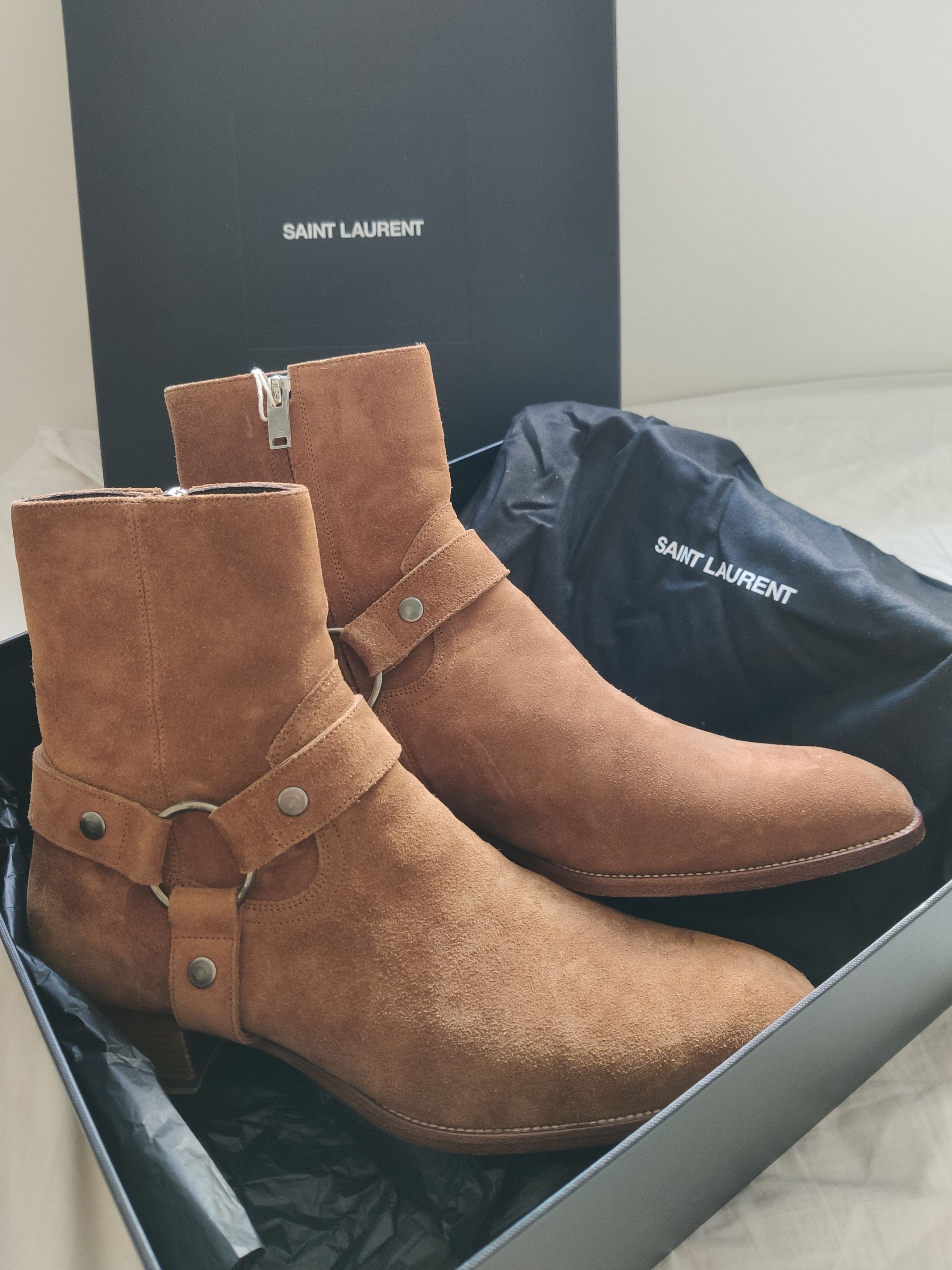 Saint Laurent Paris Wyatt Boots suede | Grailed