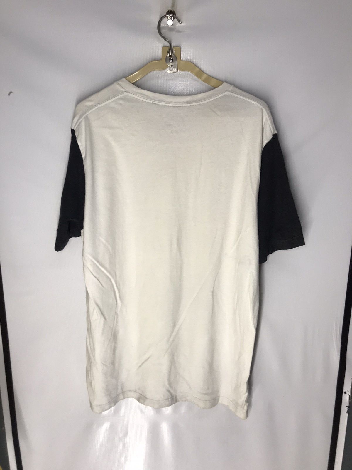 Andy Warhol × Uniqlo Andy Warhol x Uniqlo visual art tee Size US XL / EU 56 / 4 - 7 Thumbnail