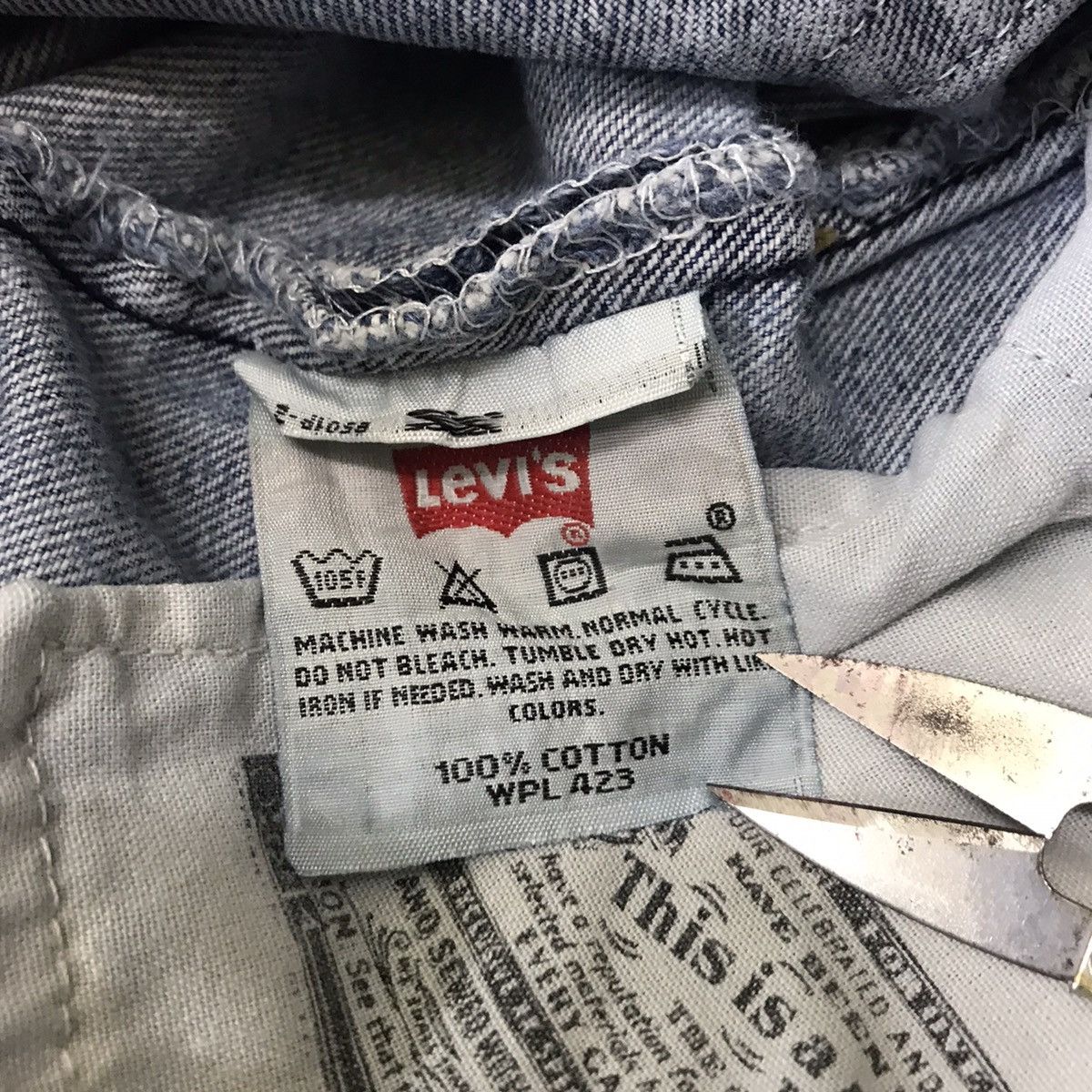 Levi's Vintage Levis 501 Distressed Jeans Skyblue Nice Faded Size US 36 / EU 52 - 20 Thumbnail