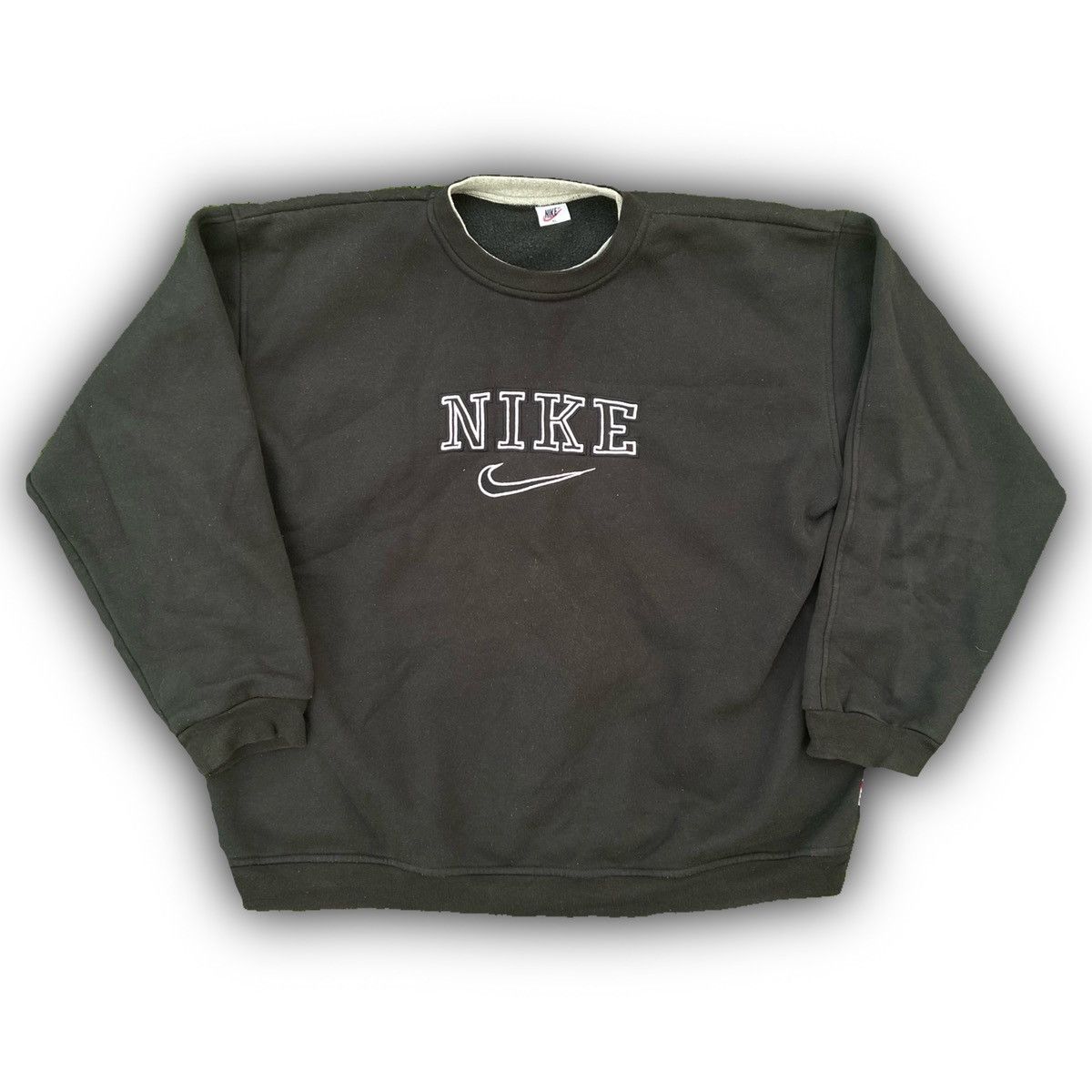 Black nike spell out sweatshirt hotsell