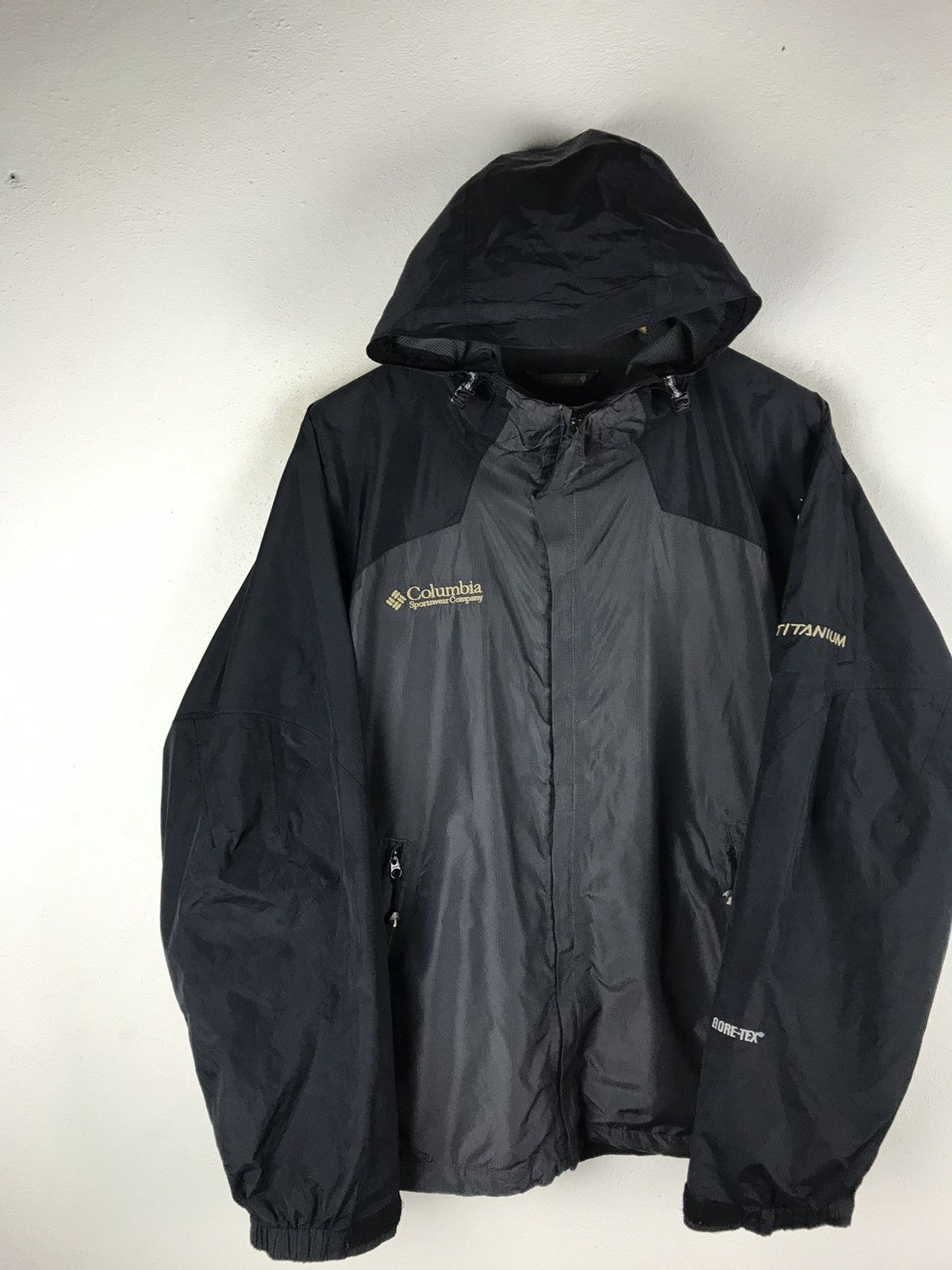 Columbia COLUMBIA TITANIUM SPORTSWEAR COMPANY LIGHT JACKET Size US M / EU 48-50 / 2 - 3 Thumbnail
