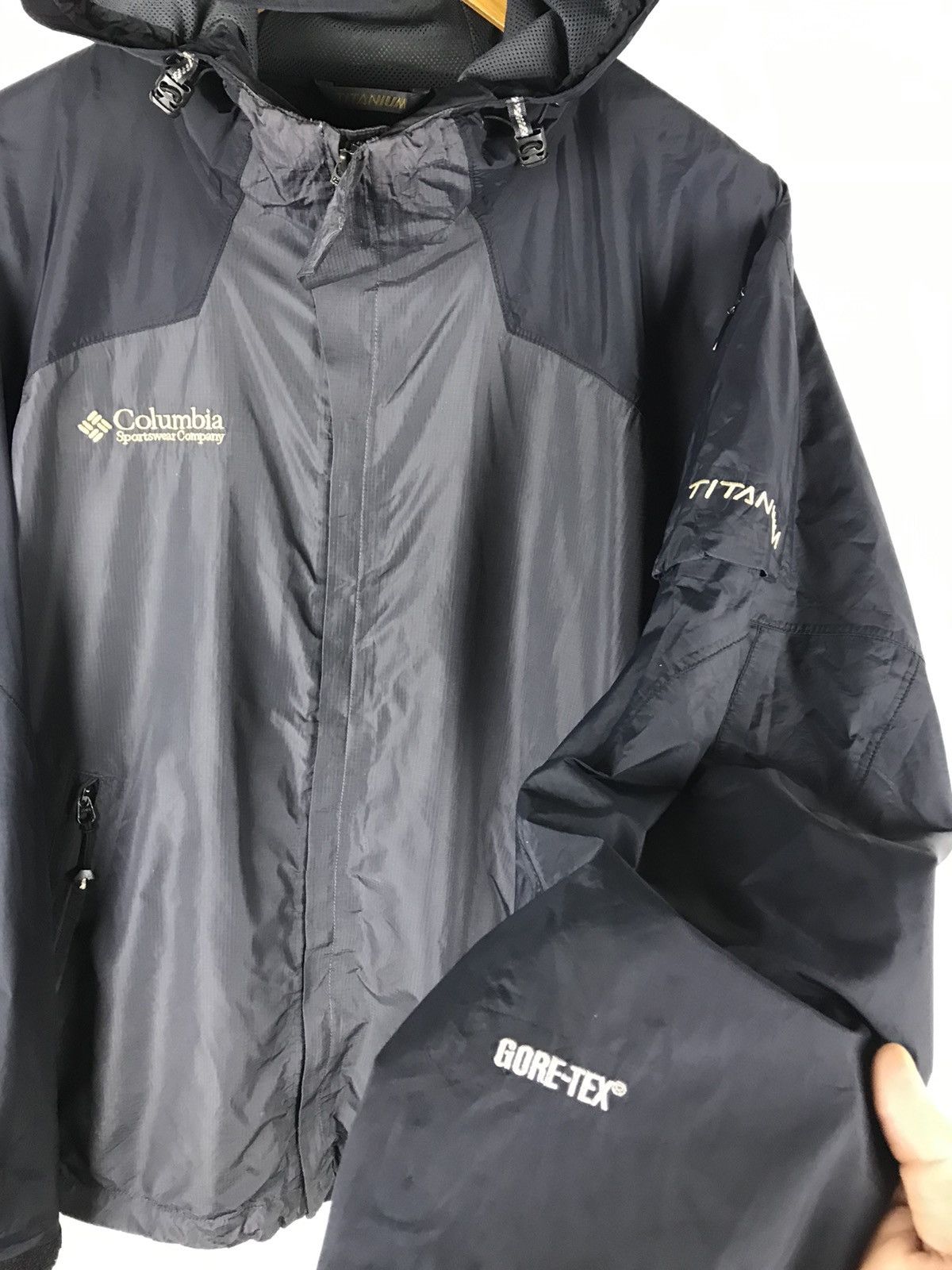 Columbia COLUMBIA TITANIUM SPORTSWEAR COMPANY LIGHT JACKET Size US M / EU 48-50 / 2 - 5 Thumbnail