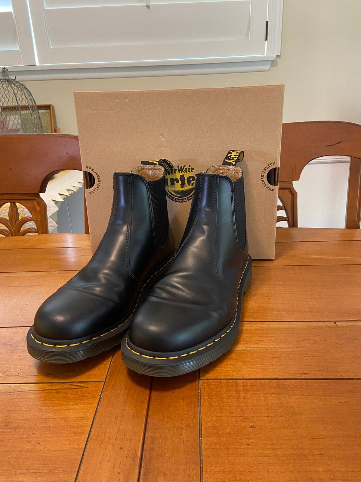 Dr. Martens Doc Martens  Smooth leather Chelsea boots   Grailed