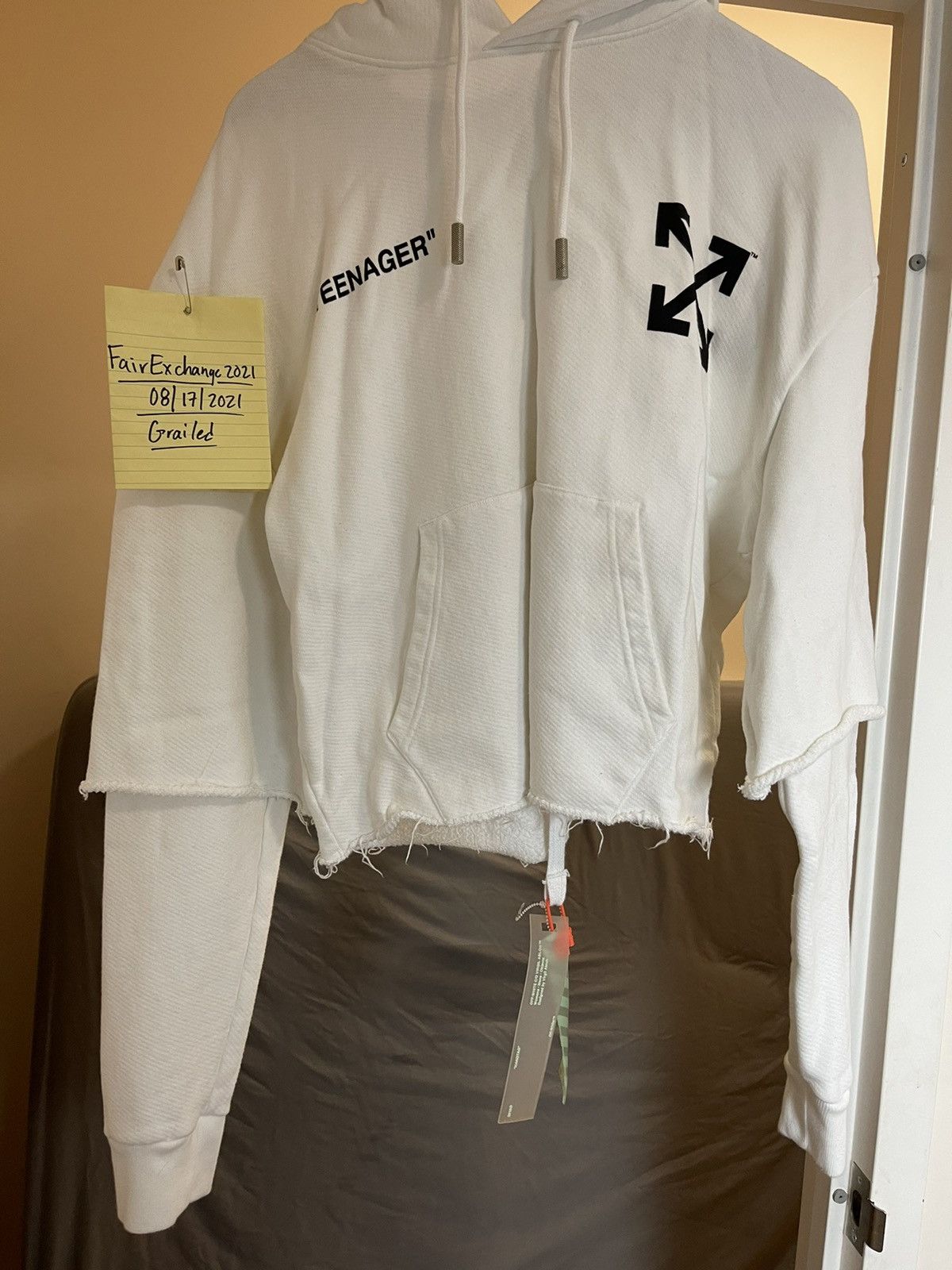 Off white teenager sweatshirt hotsell