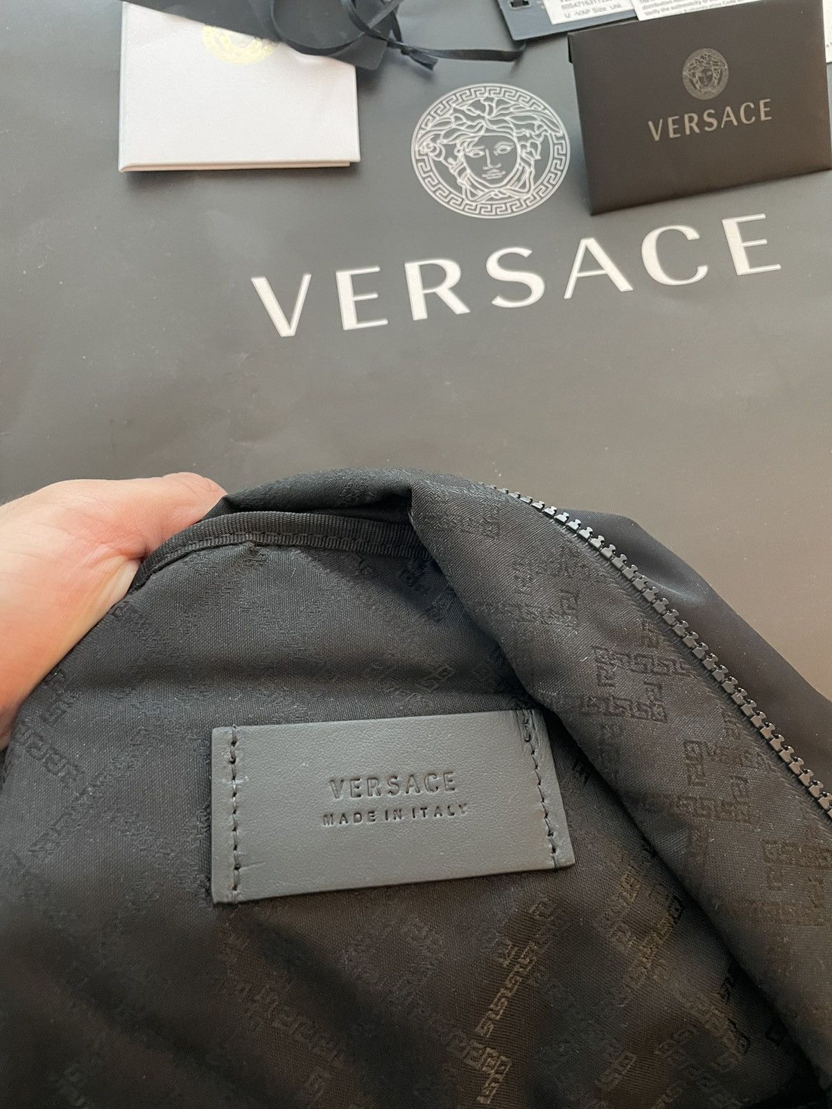 Versace New Super Runway Limited Edition Versace Logo Backpack Bag Size ONE SIZE - 25 Thumbnail
