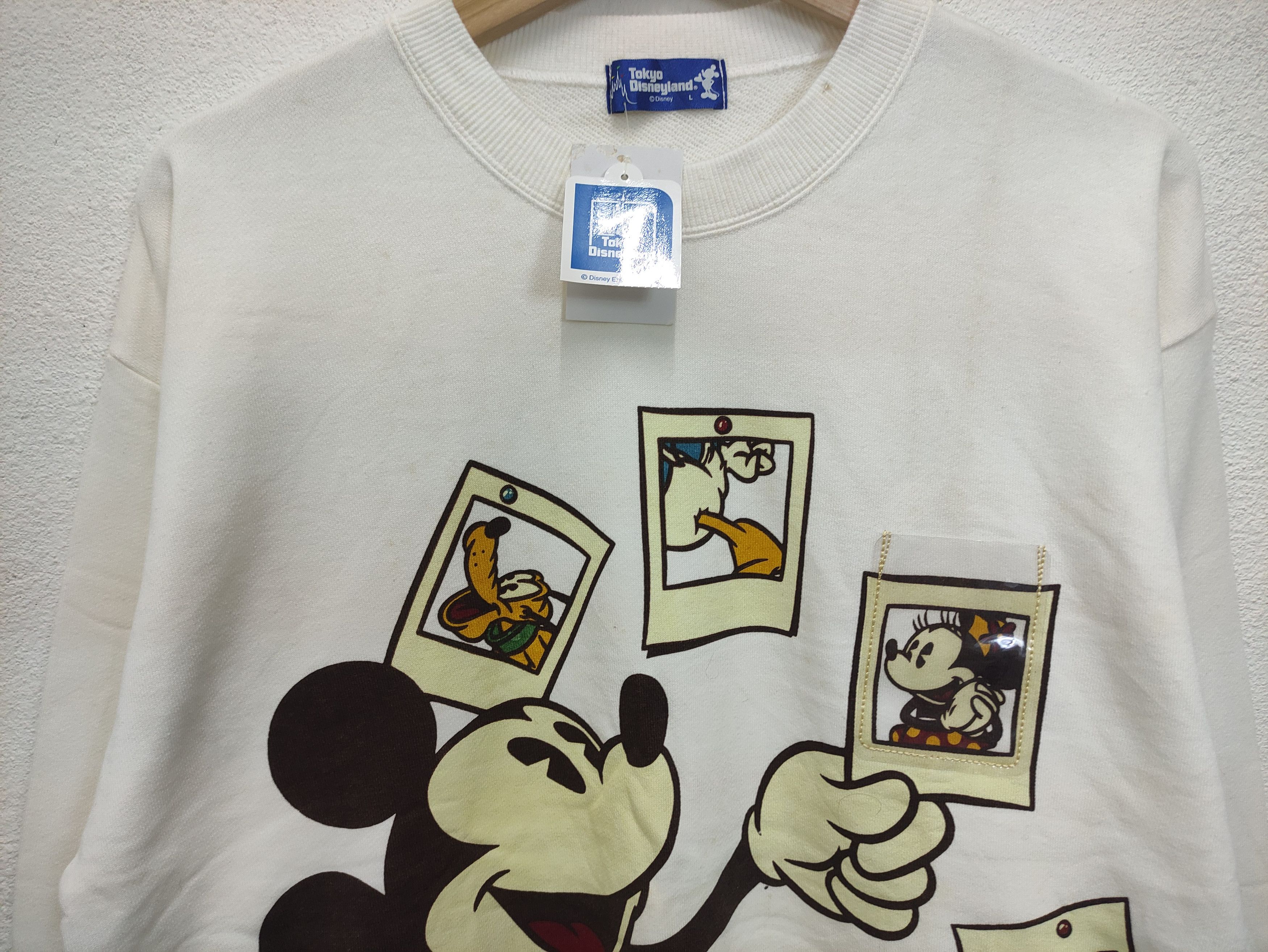 NOS Mickey & Friends White Sweatshirt (A139)