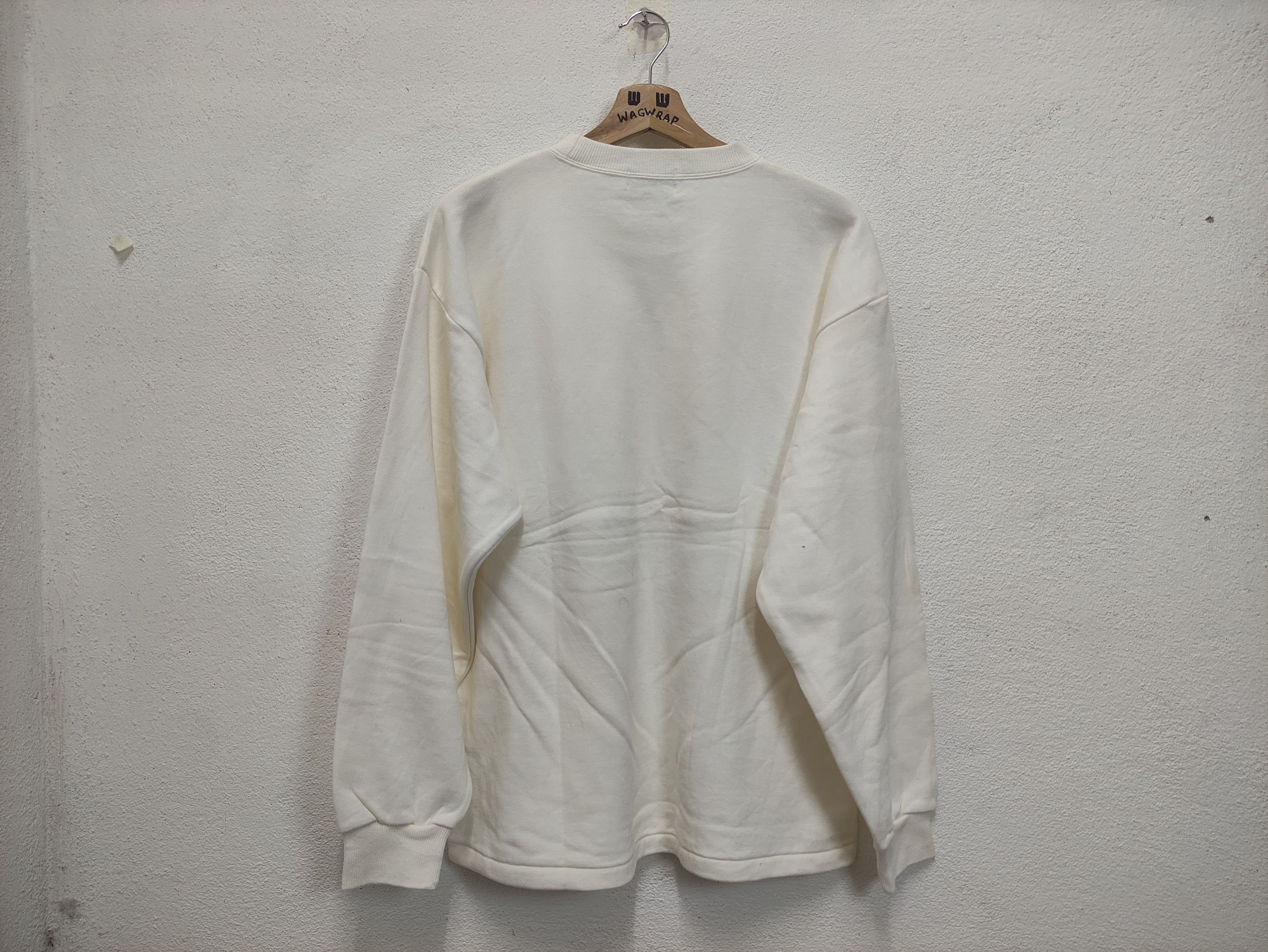 NOS Mickey & Friends White Sweatshirt (A139)