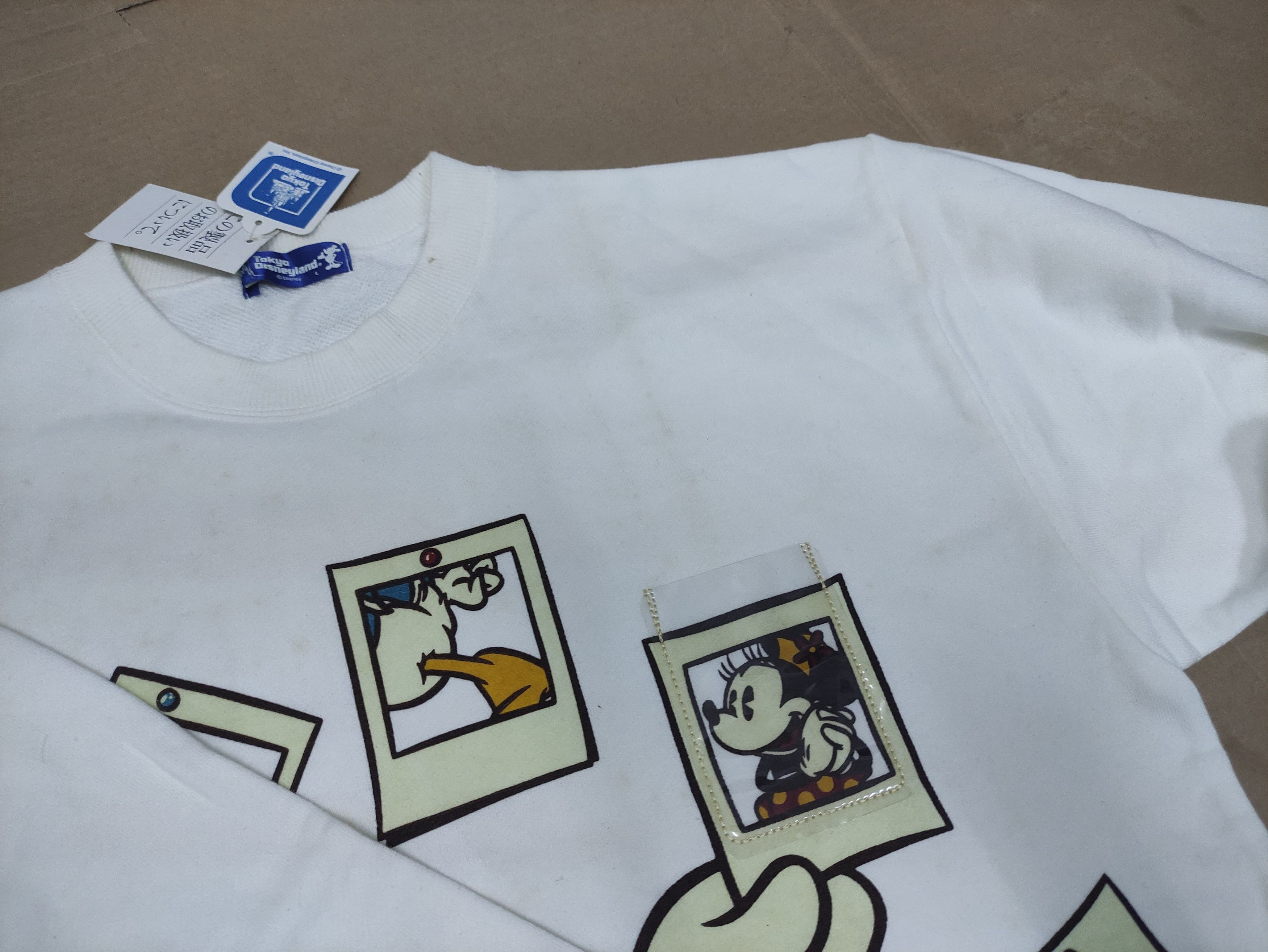 NOS Mickey & Friends White Sweatshirt (A139)
