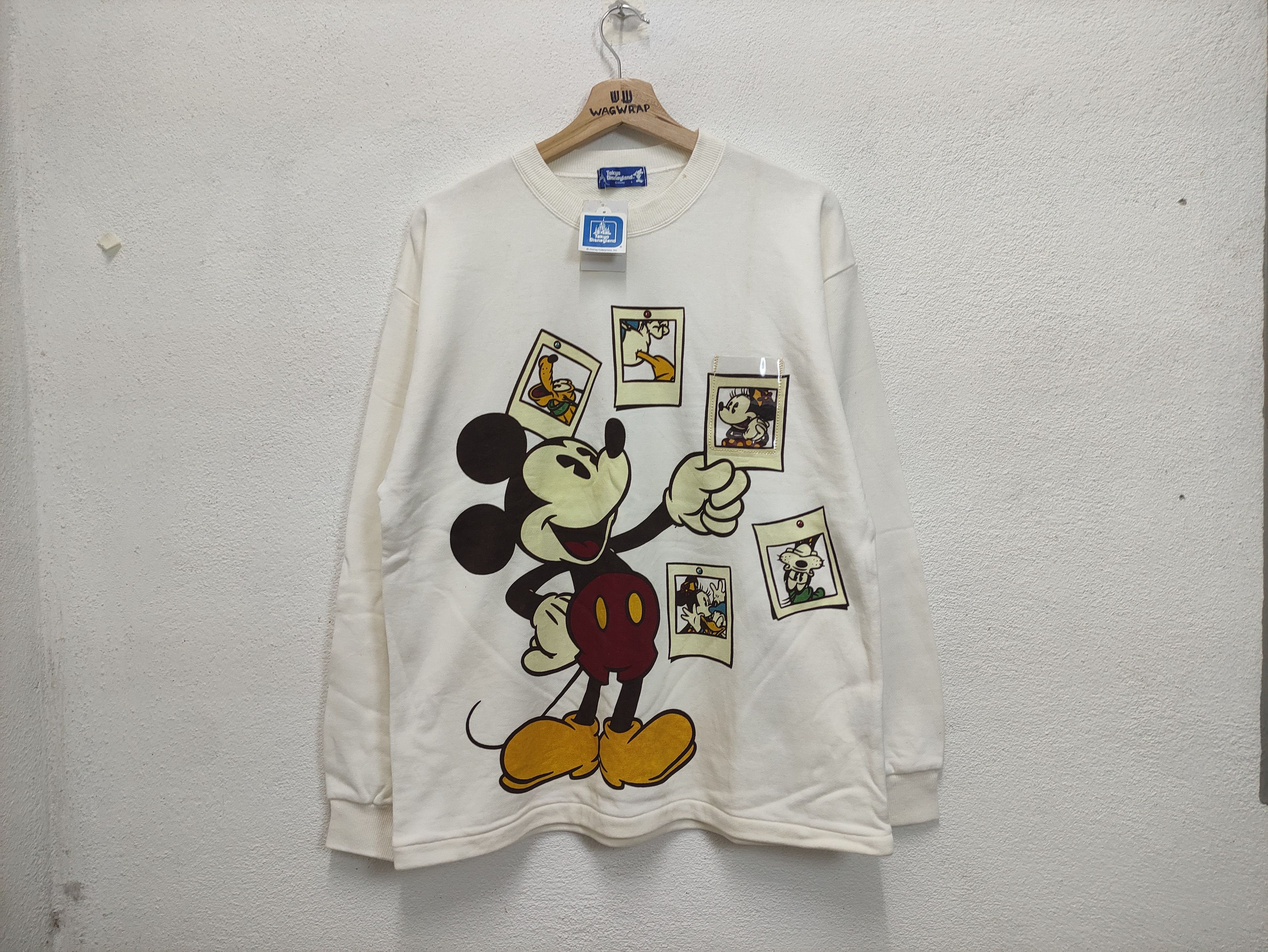 NOS Mickey & Friends White Sweatshirt (A139)