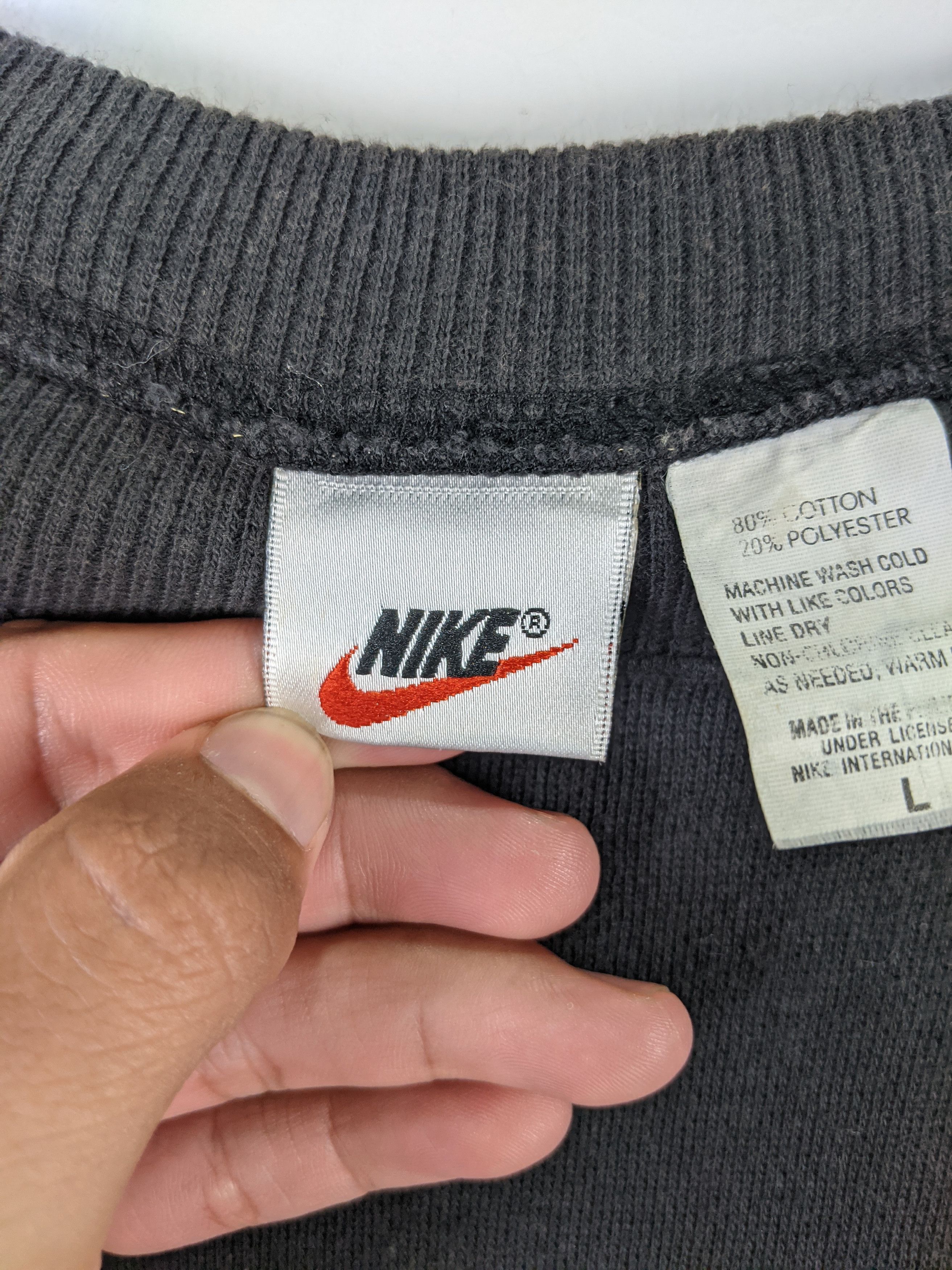 Nike Vintage Nike big swoosh 90s sweatshirt Size US L / EU 52-54 / 3 - 4 Thumbnail