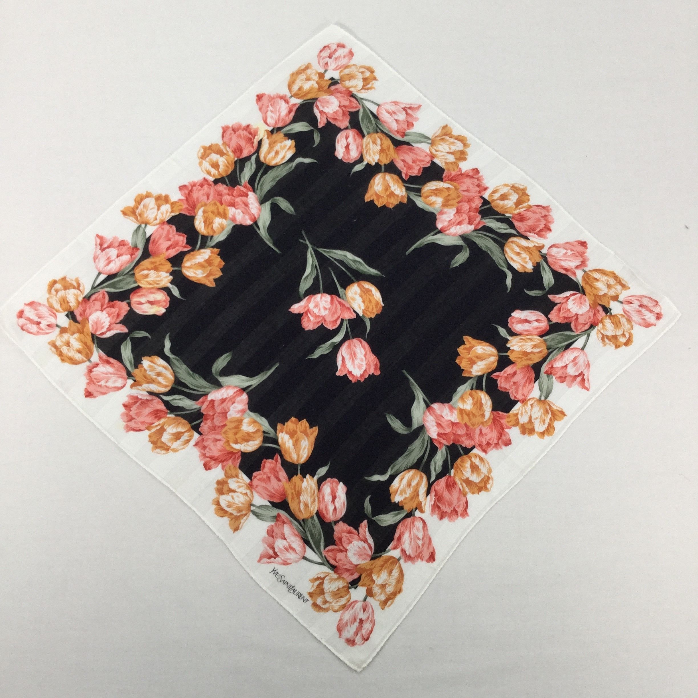 Yves Saint Laurent Yves saint laurent flowers handkerchief ysl Size ONE SIZE - 4 Thumbnail