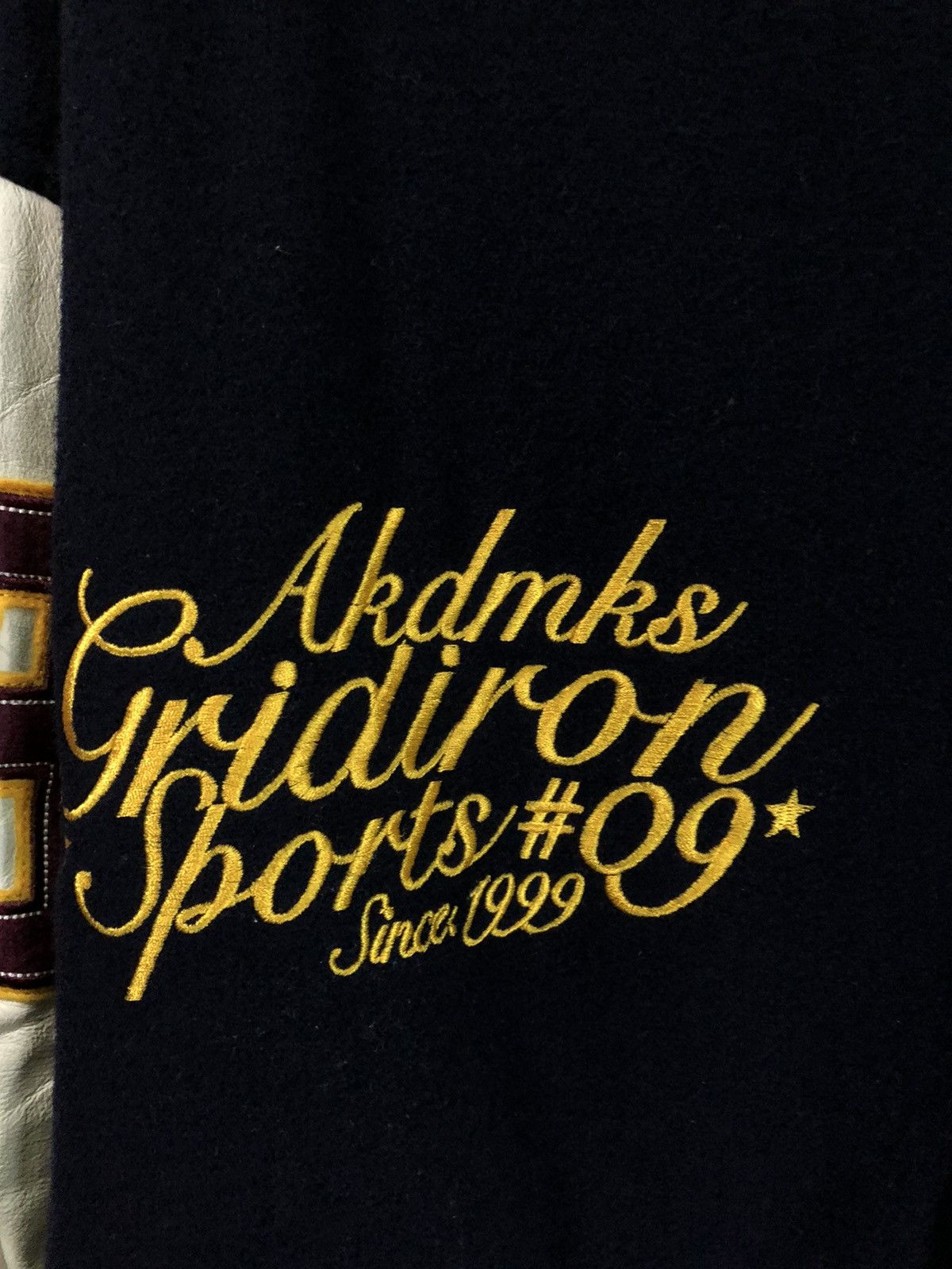 Akademiks Akademiks Stadium Division Varsity Jacket Size US XL / EU 56 / 4 - 4 Thumbnail