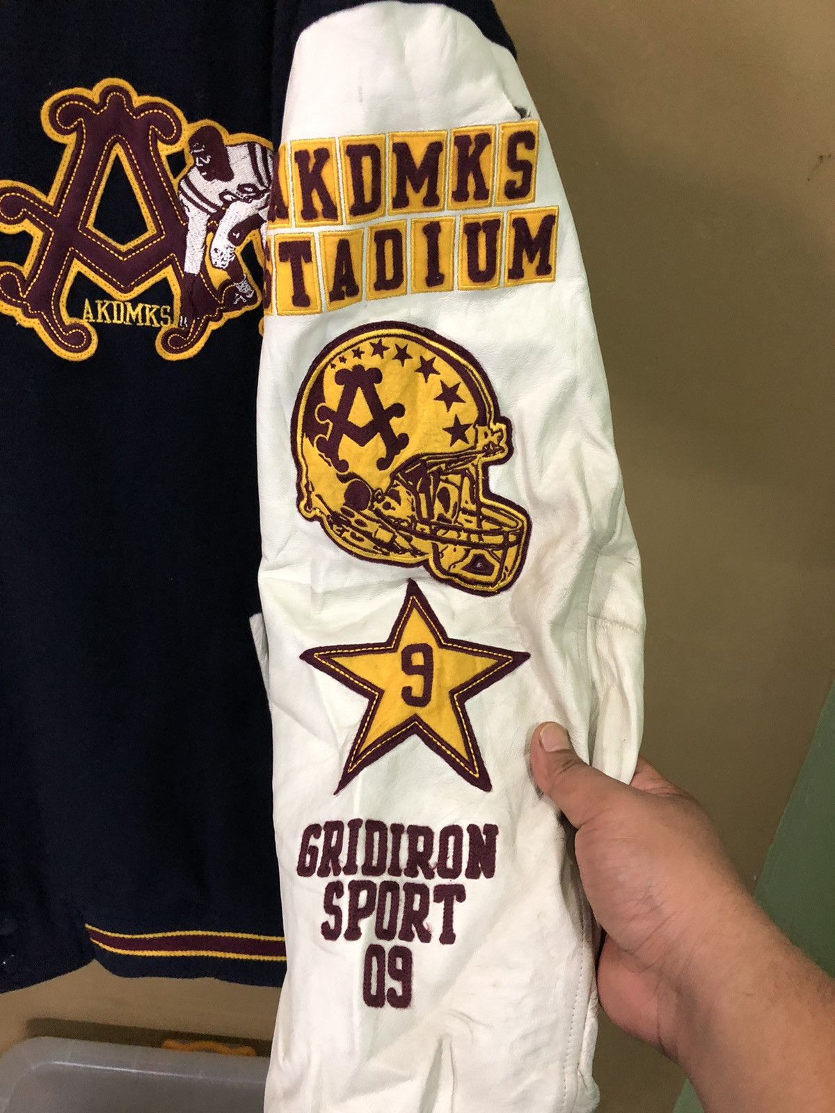 Akademiks Akademiks Stadium Division Varsity Jacket Size US XL / EU 56 / 4 - 5 Thumbnail