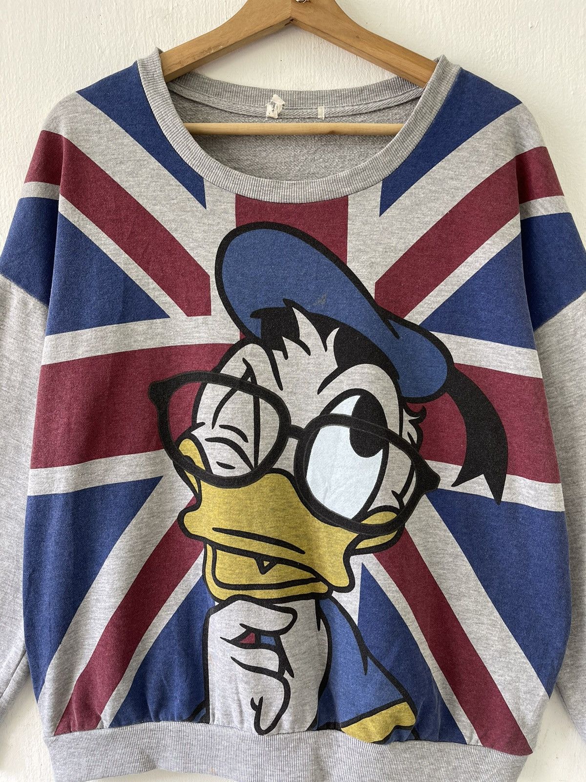 Cartoon Network Donald Duck The Hockey Champ Printed Crewneck Sweatshirt Size US M / EU 48-50 / 2 - 5 Thumbnail