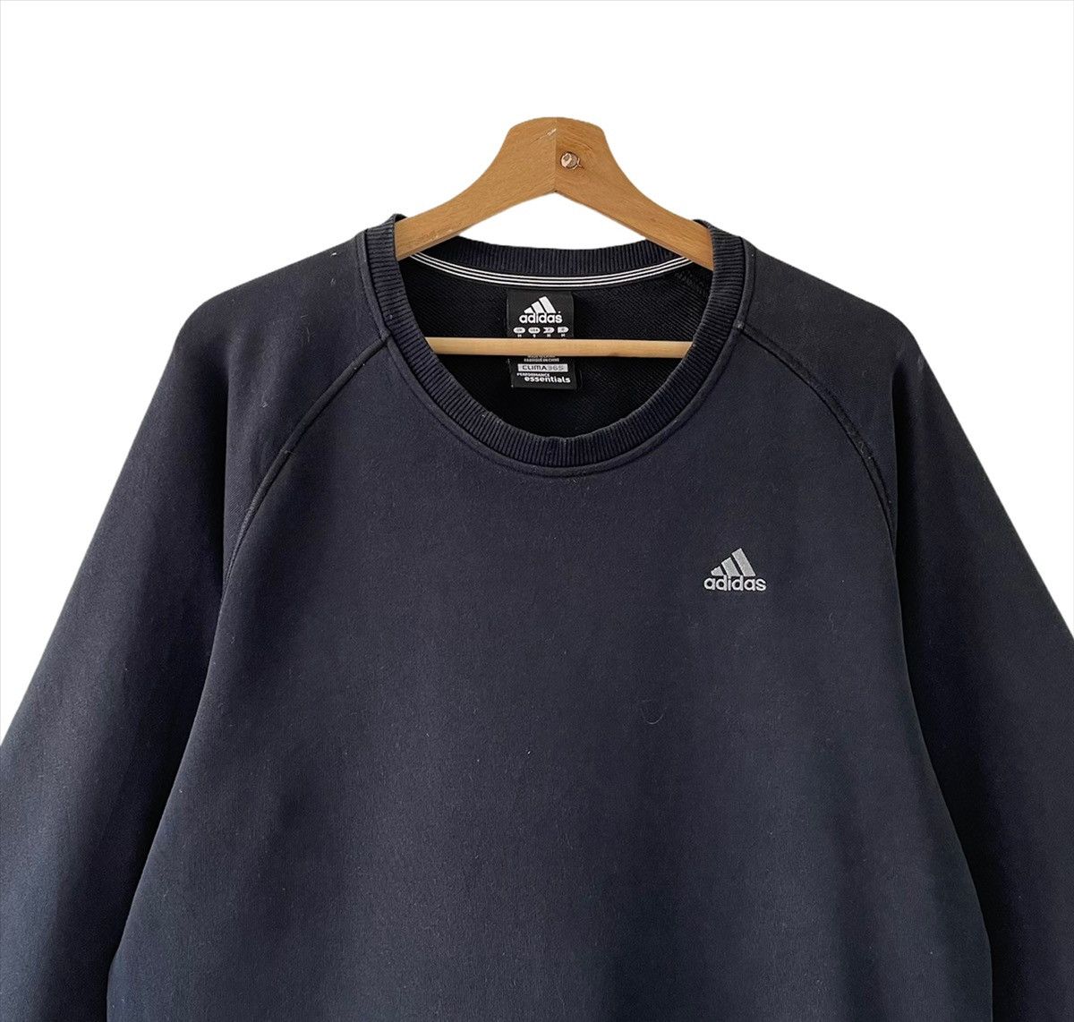 Adidas × Vintage Adidas Small Logo Embroidery Crewneck Sweatshirt Size M Size US M / EU 48-50 / 2 - 4 Thumbnail
