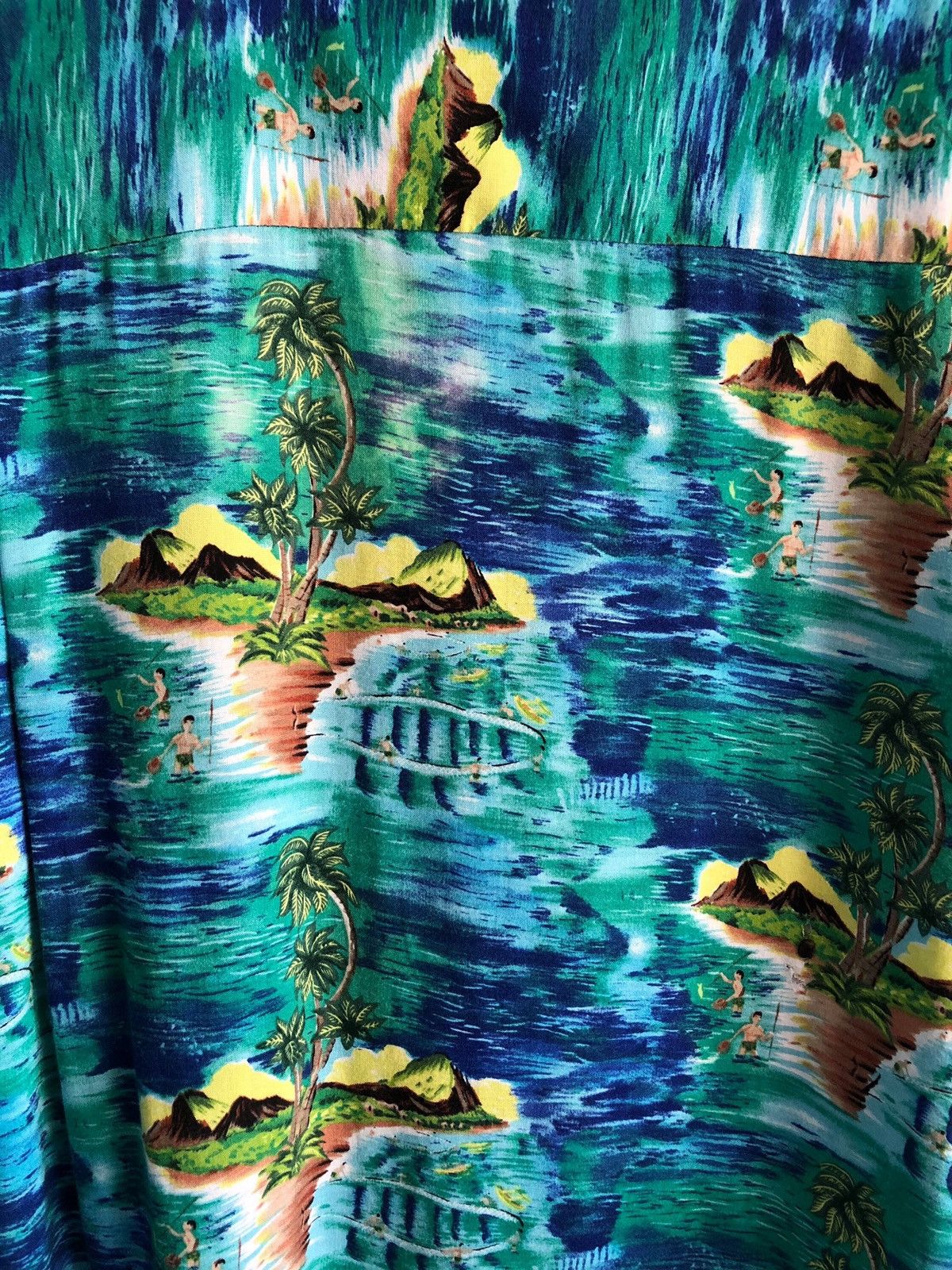 Other rayon shirt pali style land of aloha #1325 Size US L / EU 52-54 / 3 - 5 Thumbnail