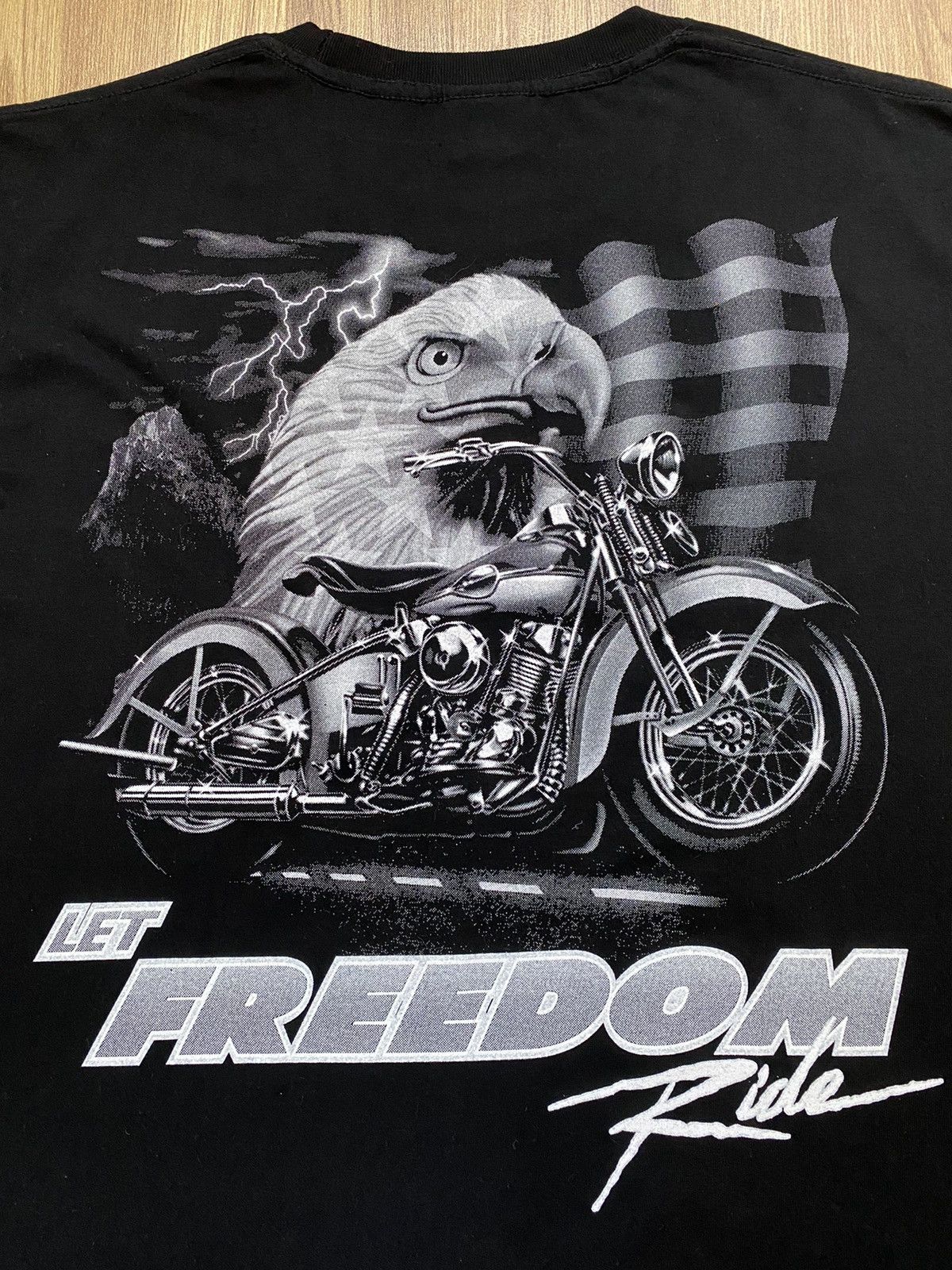 Vintage Vintage Let Freedom Ride Eagles USA T Shirt Harley Davidson Size US L / EU 52-54 / 3 - 4 Thumbnail