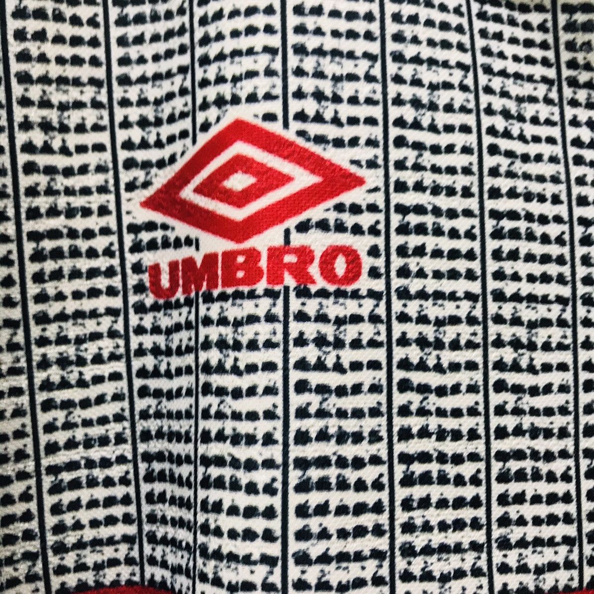 Umbro Vintage Manchester united Jersey 90s Size US XL / EU 56 / 4 - 5 Thumbnail