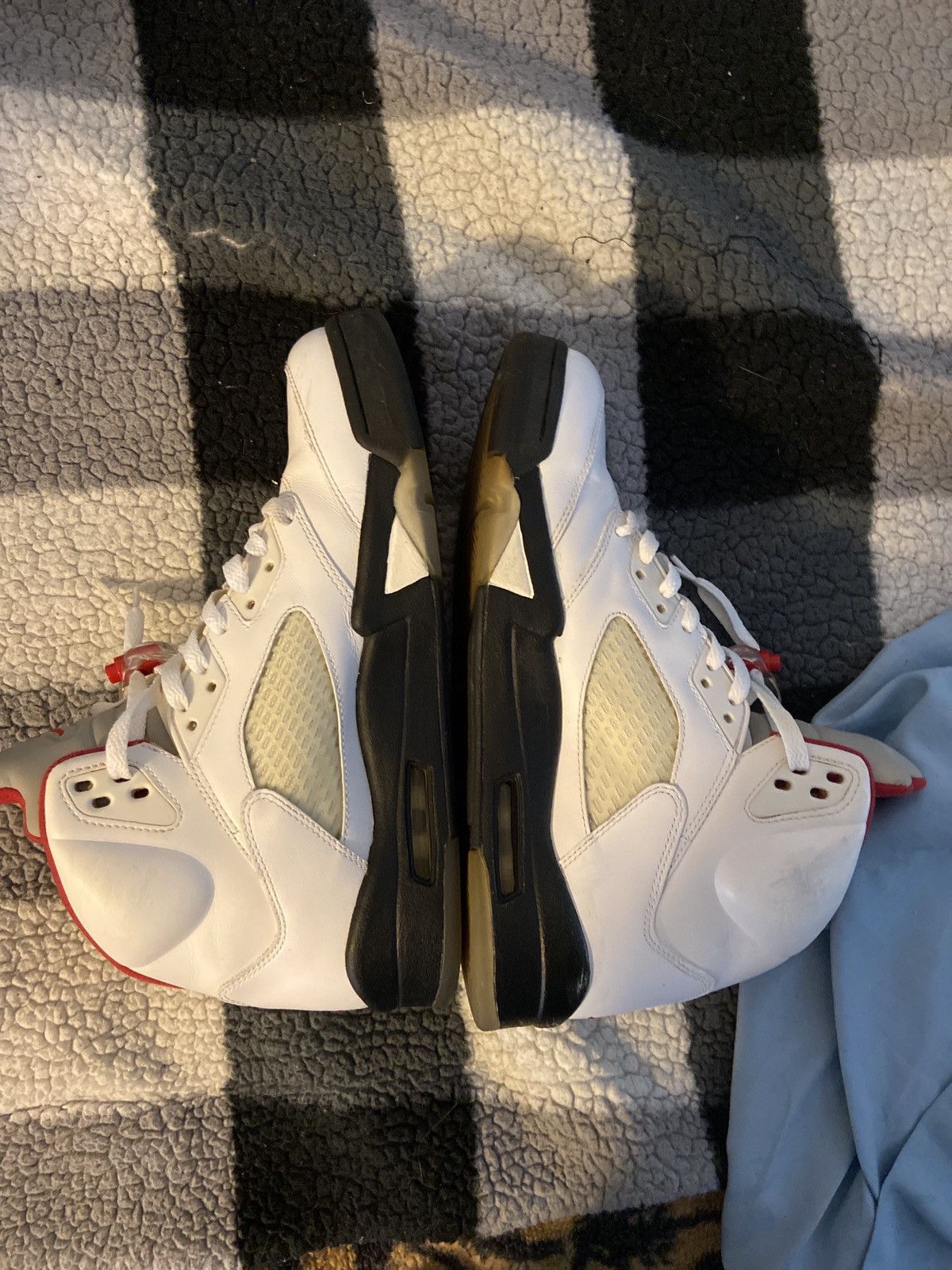 Jordan Brand Jordan 5 fire red 2013 Size US 10.5 / EU 43-44 - 4 Thumbnail