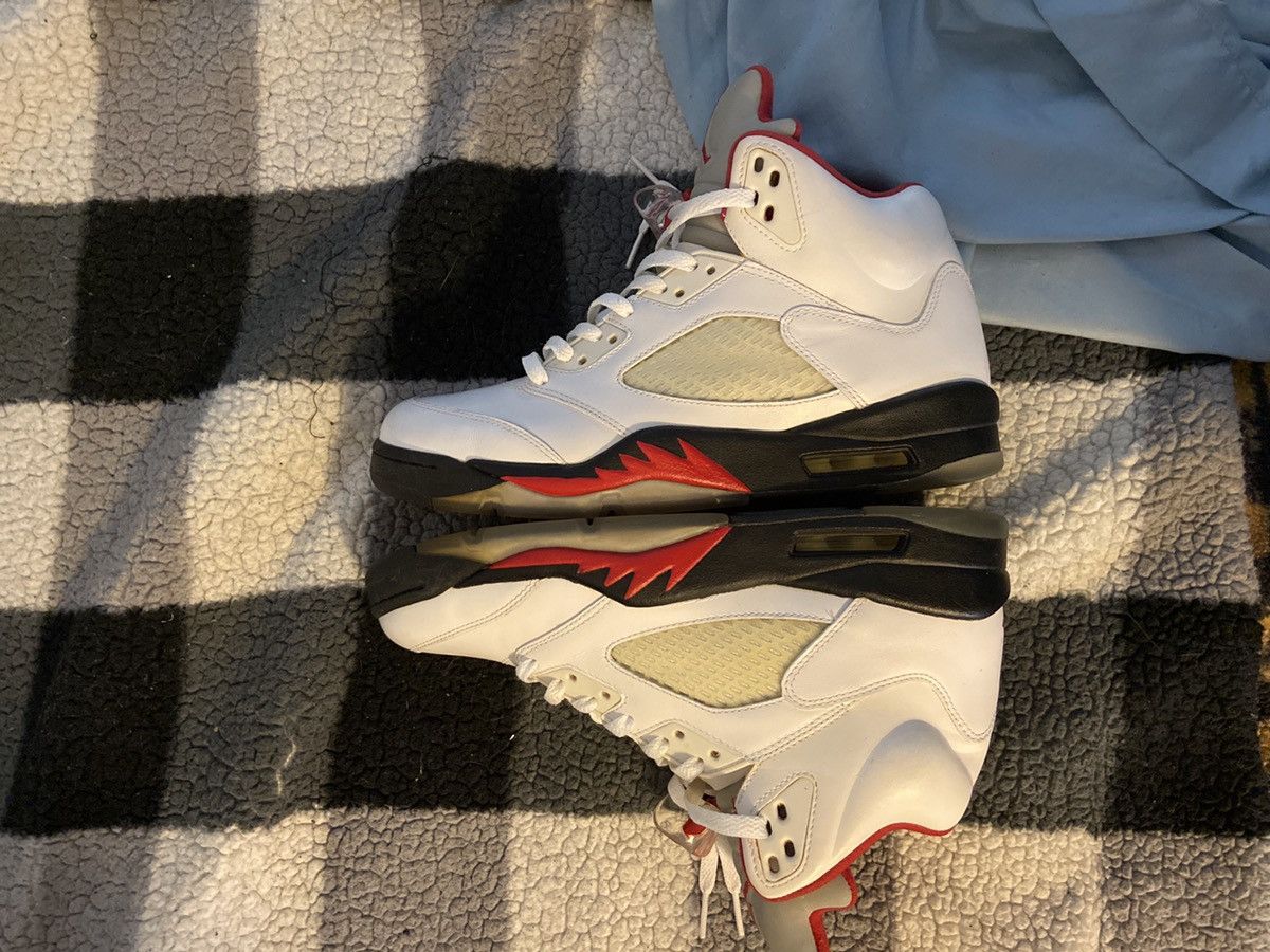 Jordan Brand Jordan 5 fire red 2013 Size US 10.5 / EU 43-44 - 5 Thumbnail