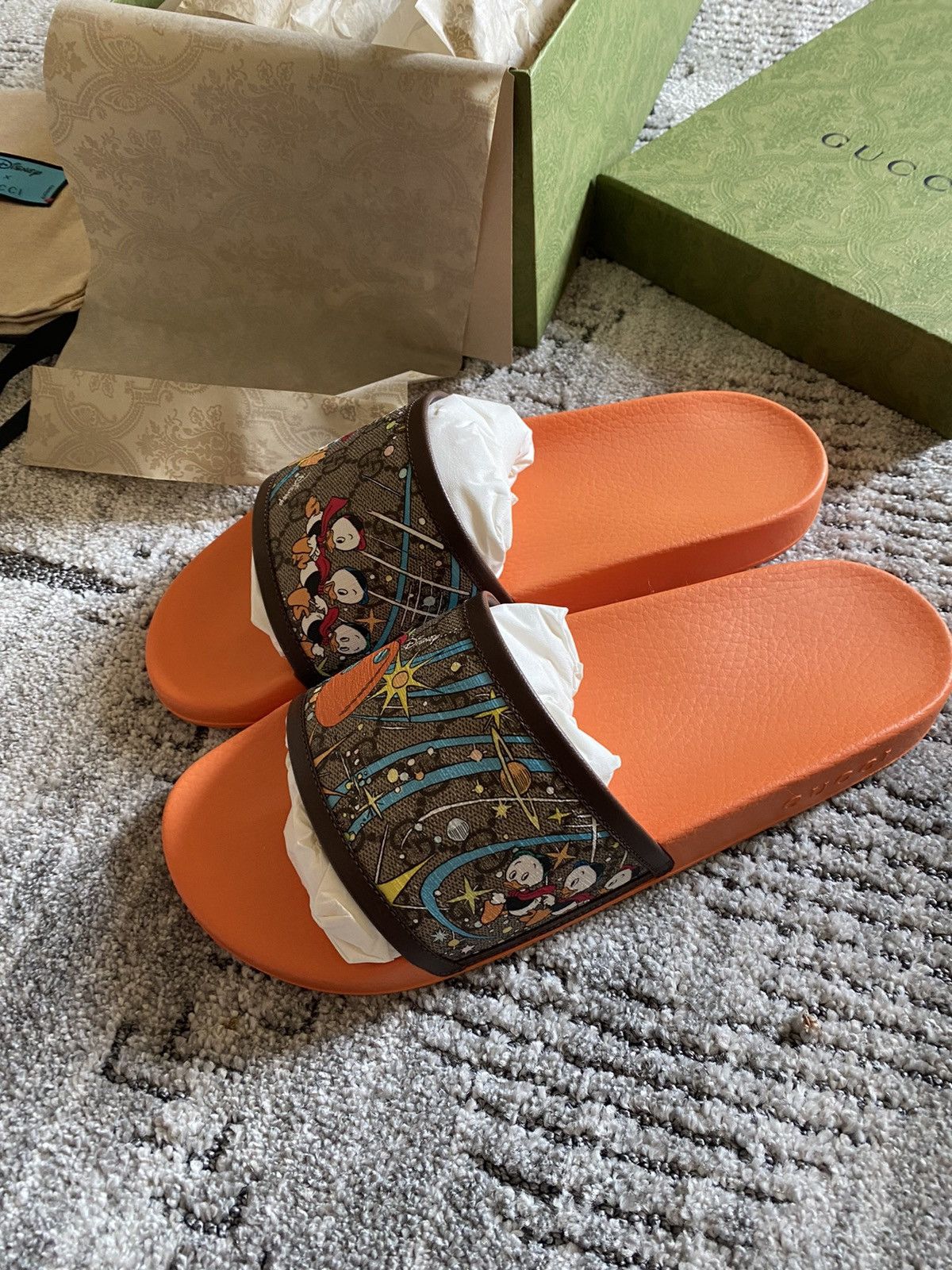 Gucci donald duck slides outlet