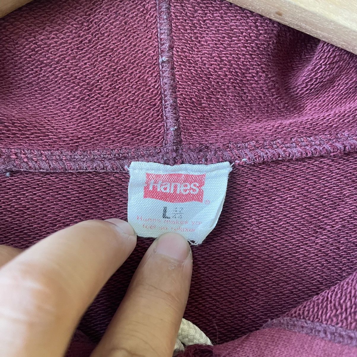 Hanes Vintage 90’s Hanes Big Logo Crewneck Hoodies Size M Size US M / EU 48-50 / 2 - 7 Thumbnail